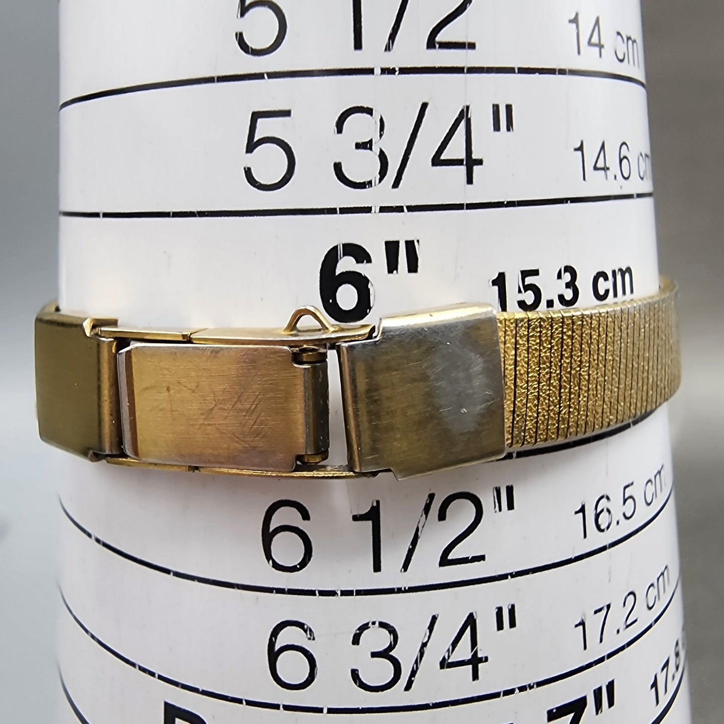 Seiko Watch Women 20mm Black Dial Gold Tone Round 8Y210020 New Battery10