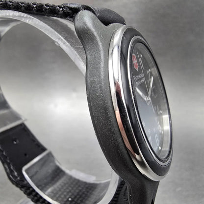 Victorinox Swiss Army Watch Men 39mm Black Dial Black Silver Date New BatteryP3