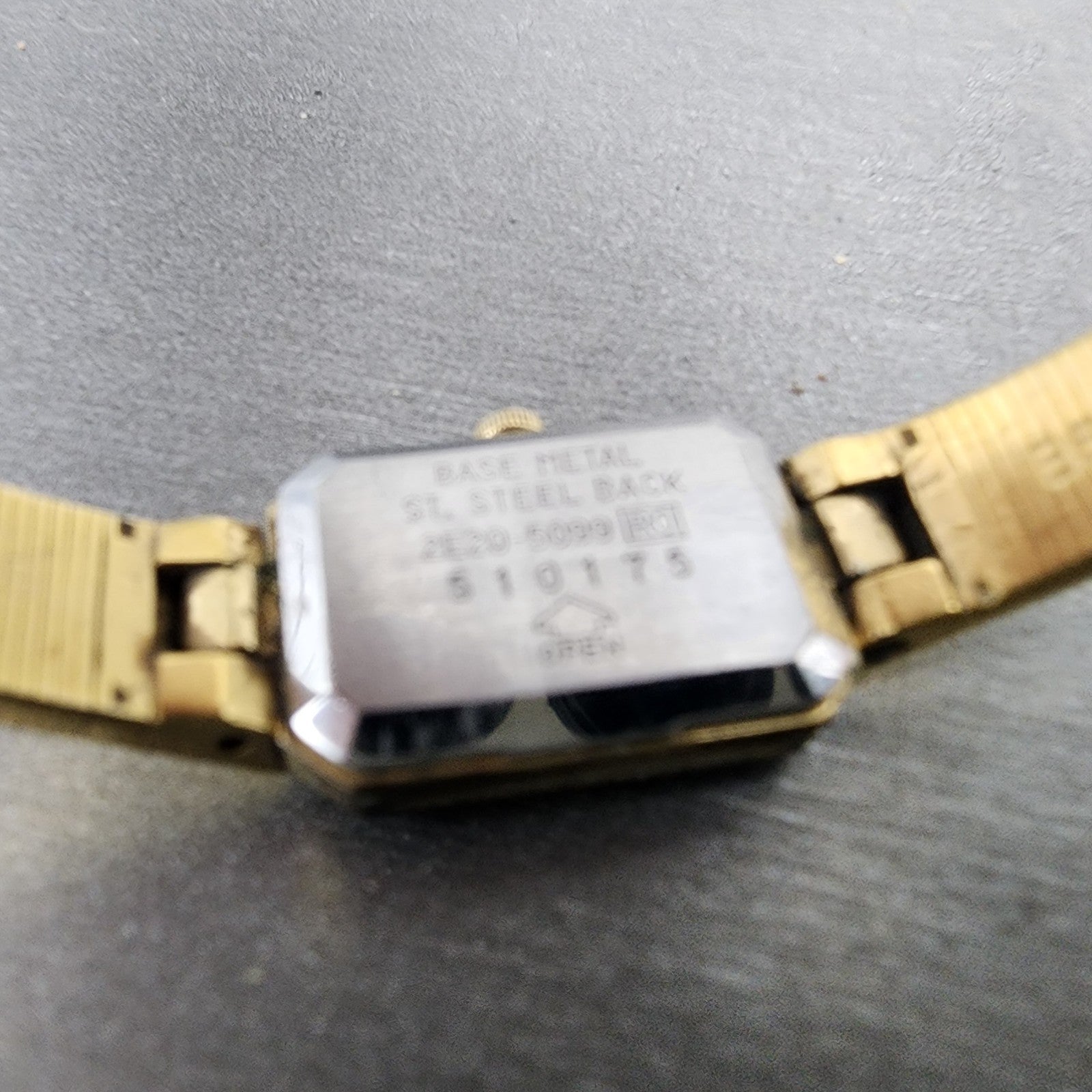 Seiko Tank Watch Women 14mm Brown Dial Gold Tone Rectangle 2e205099 New Battery9