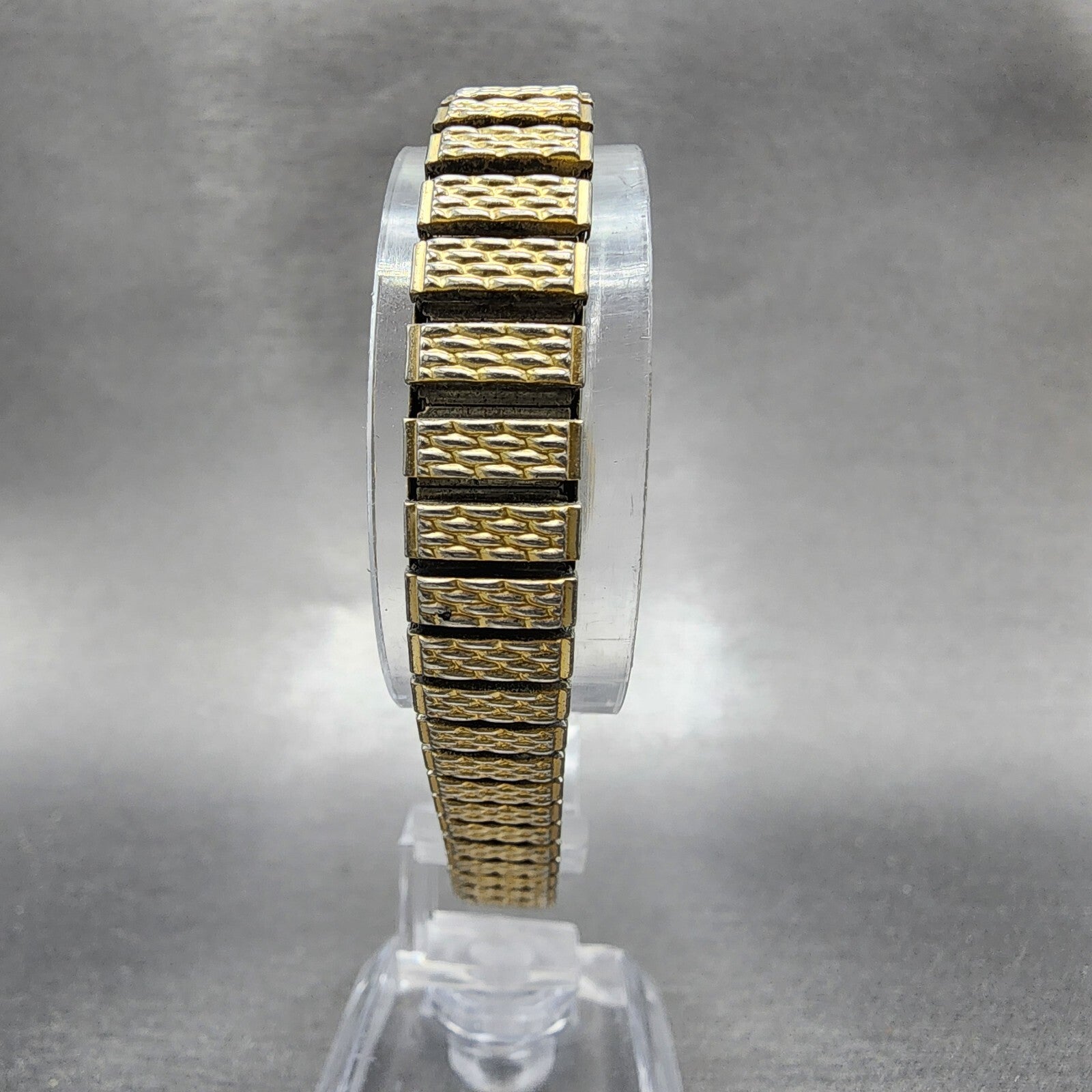 Seiko Watch Women 17mm Gold Dial Gold Tone Rectangle 2Y005B49 New Battery7