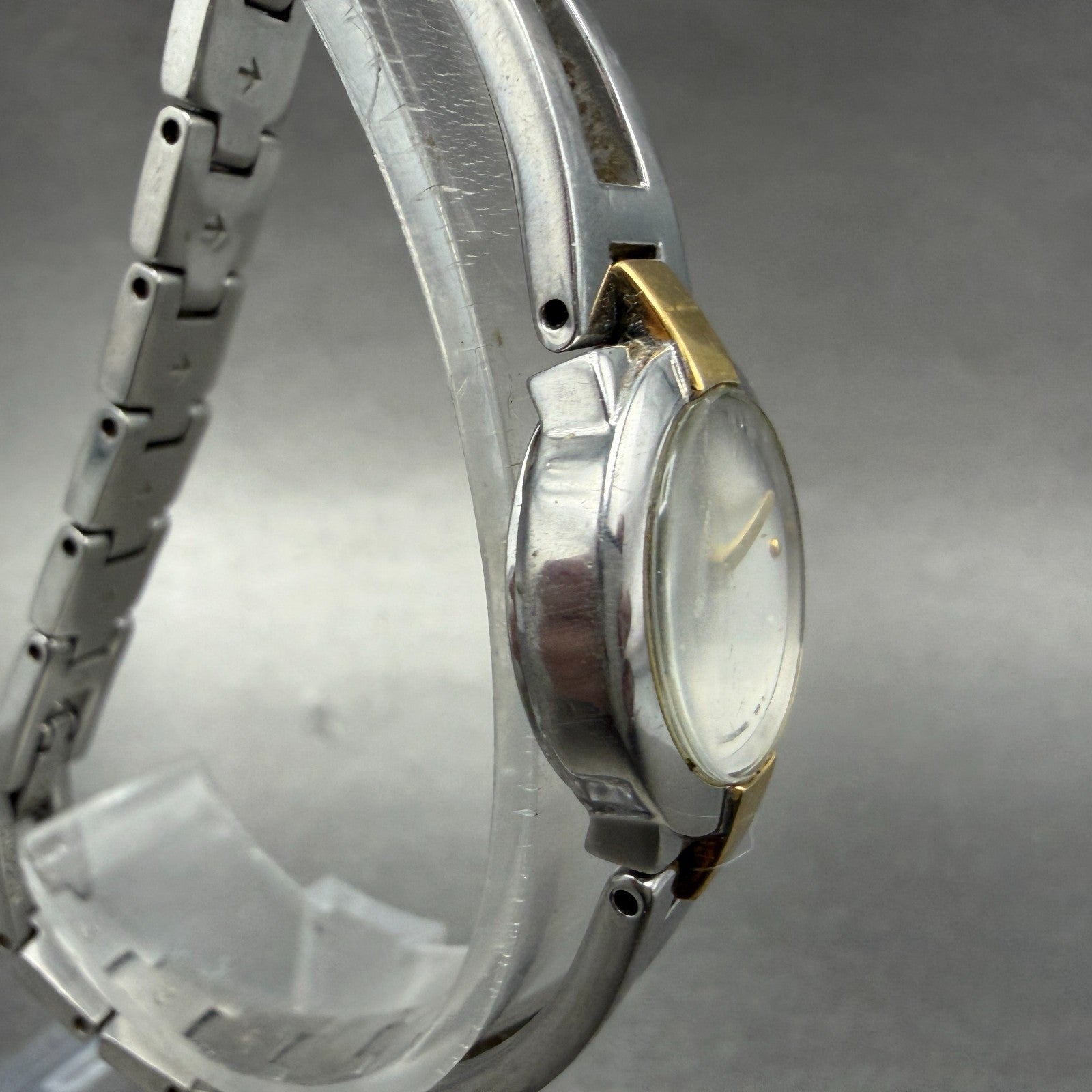Seiko Watch Women 20mm White Dial Two Tone Round 1N00-0GM0 New Battery Vintage3
