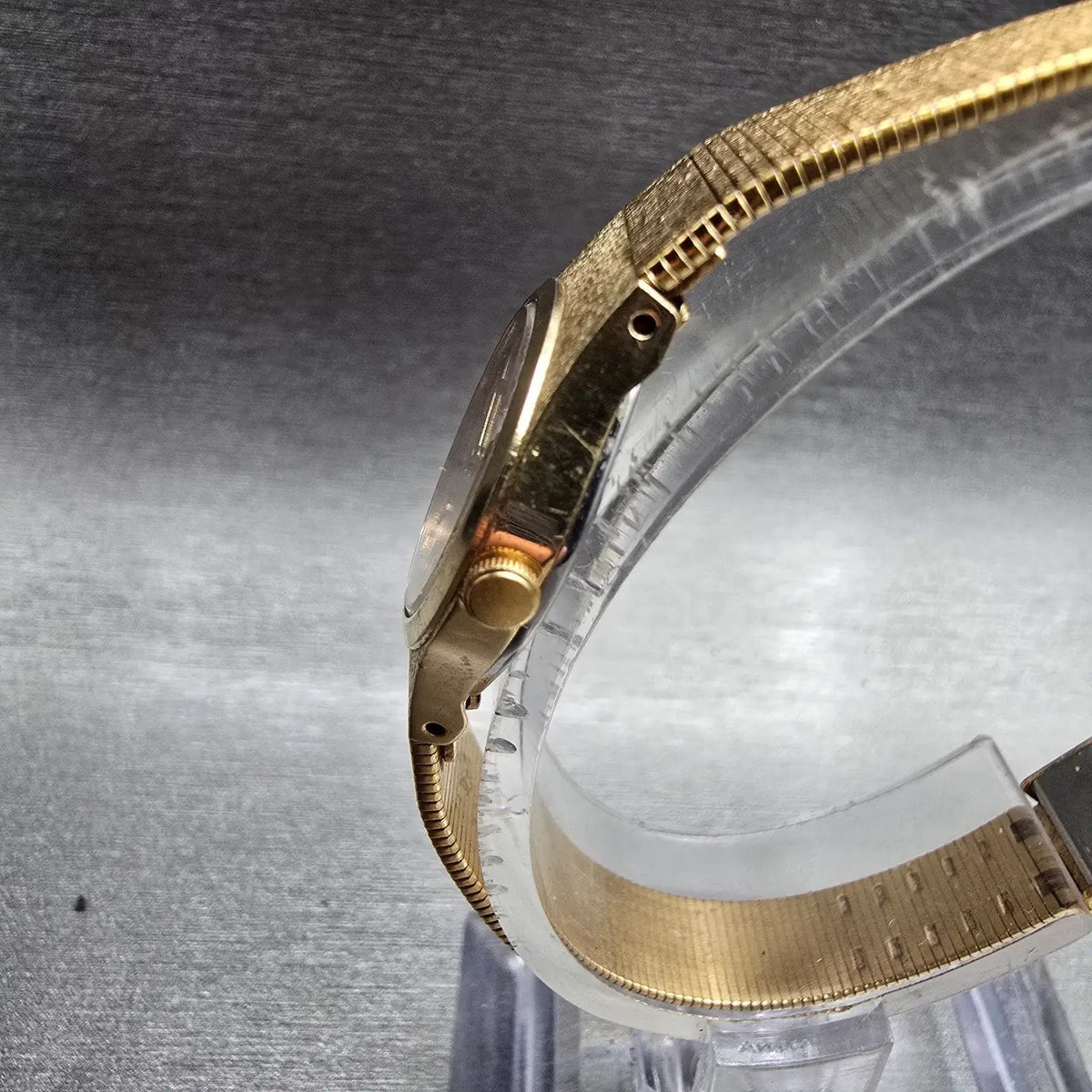 Seiko Watch Women 19mm Champagne Dial Gold Tone Round 2C20-0029 New Battery JP232