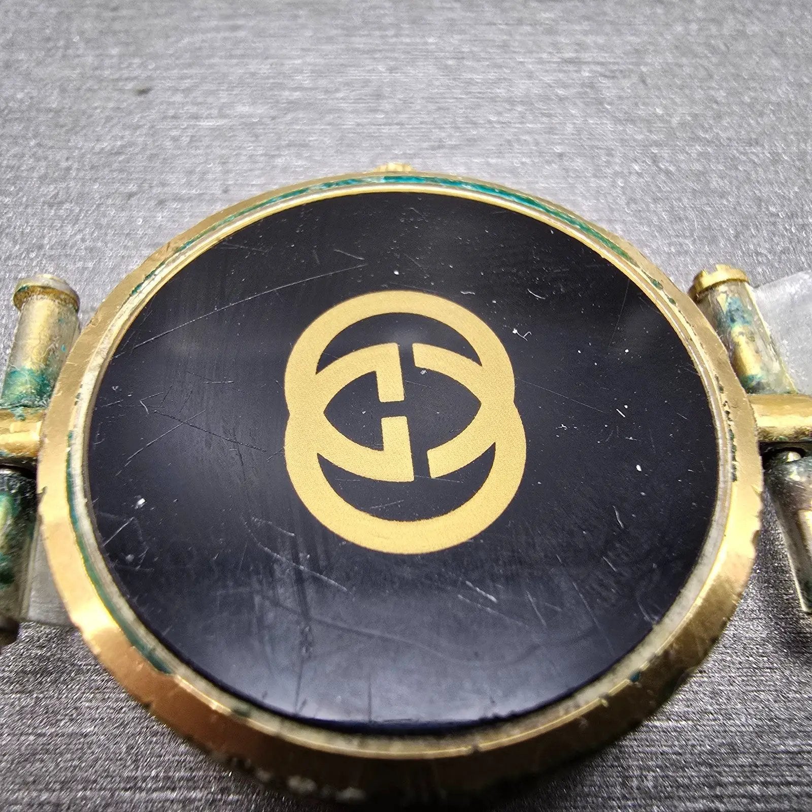 Gucci 2000M Watch Men 30mm Black Dial Gold Plated Round New Battery Vintage MNB13