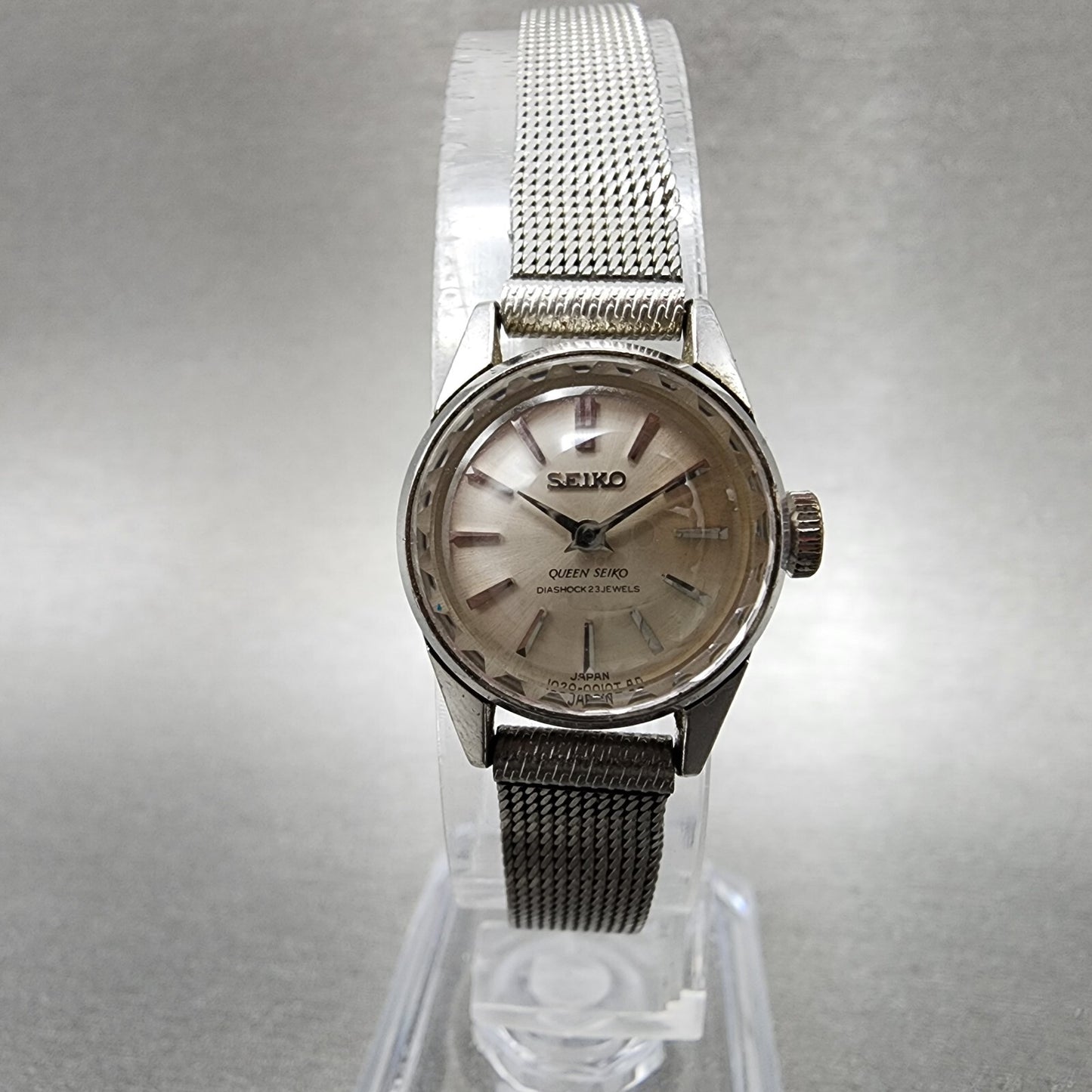 Seiko Queen Seiko Watch Women 19mm White Dial Silver Tone Manual 1020-0010 Runs