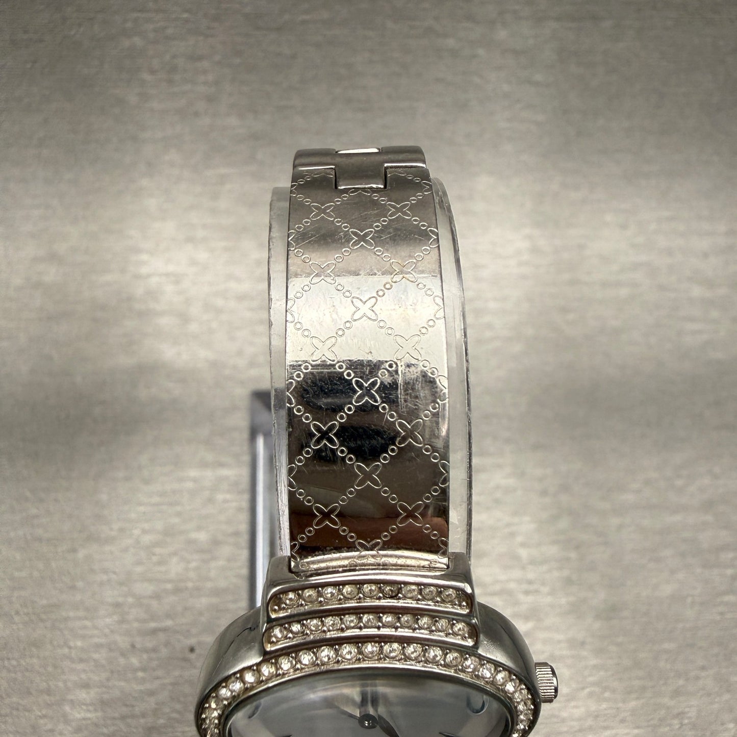 Bulova Watch Women 27mm White Dial Silver Tone Oval 96L002 Crystals New Battery4