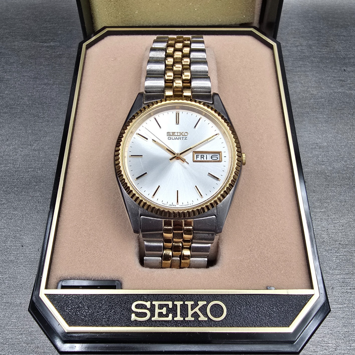 Seiko President Watch Men 35mm Silver Dial Two Tone Daydate 7N43-8111 New Batt0