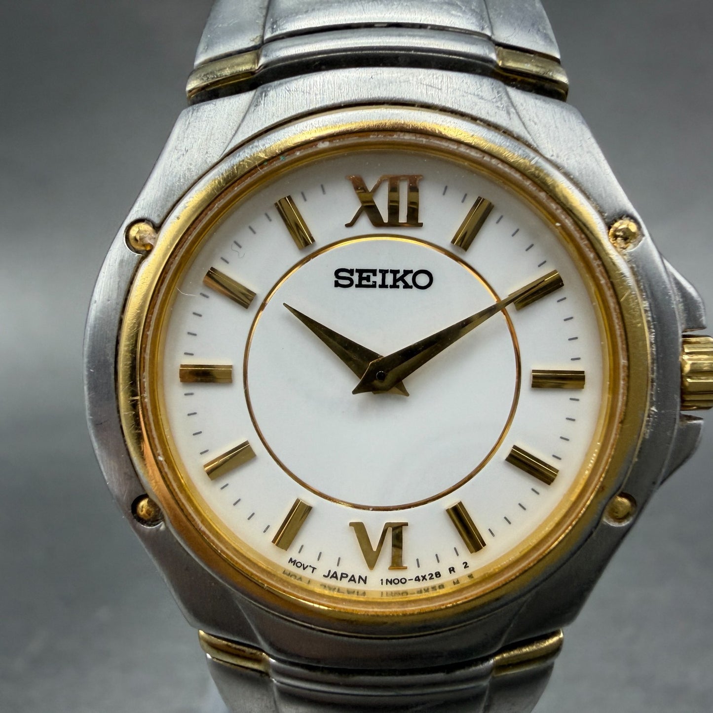 Seiko Watch Women 26mm White Dial Two Tone Round 1N00-1E70 New Battery Vintage1