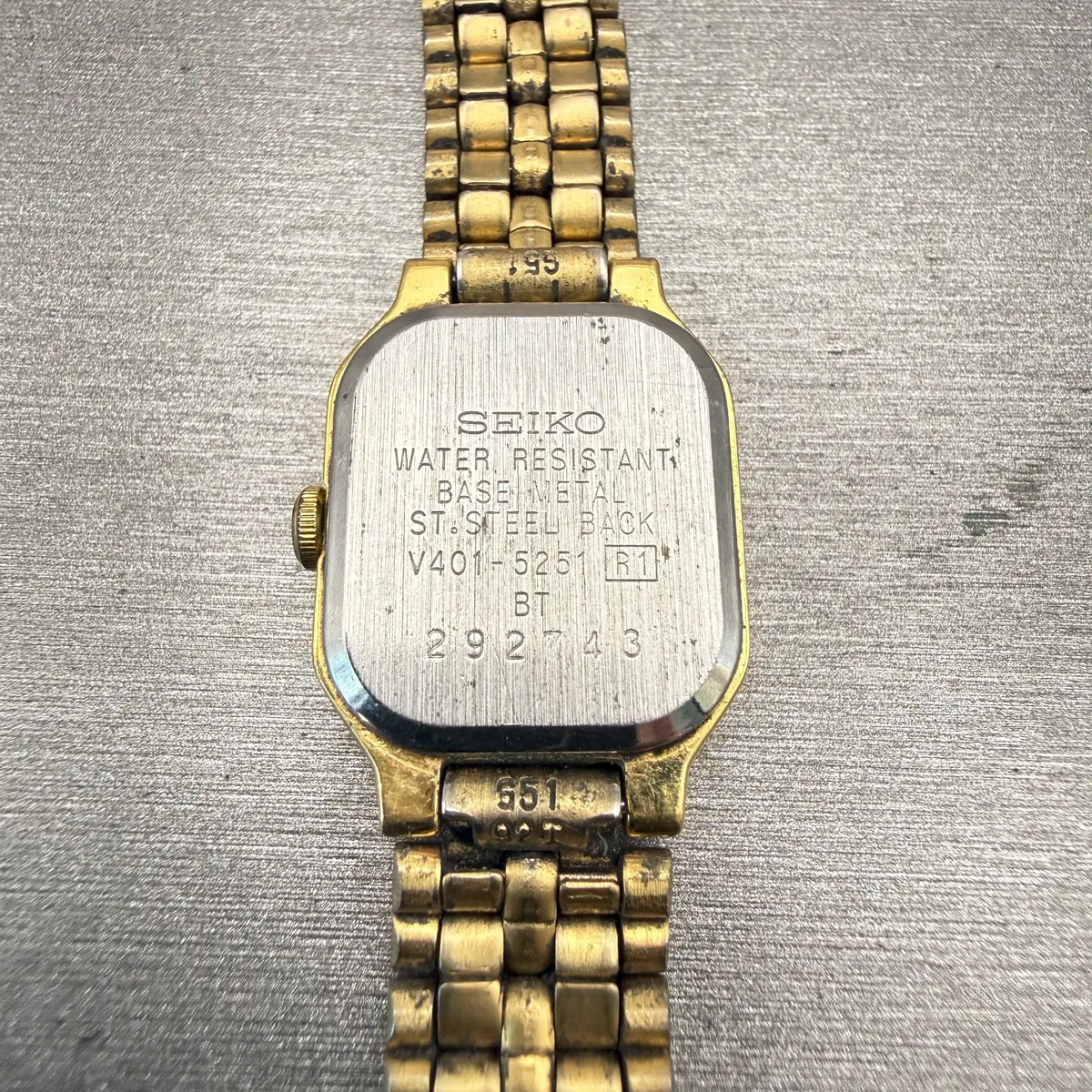 48304882