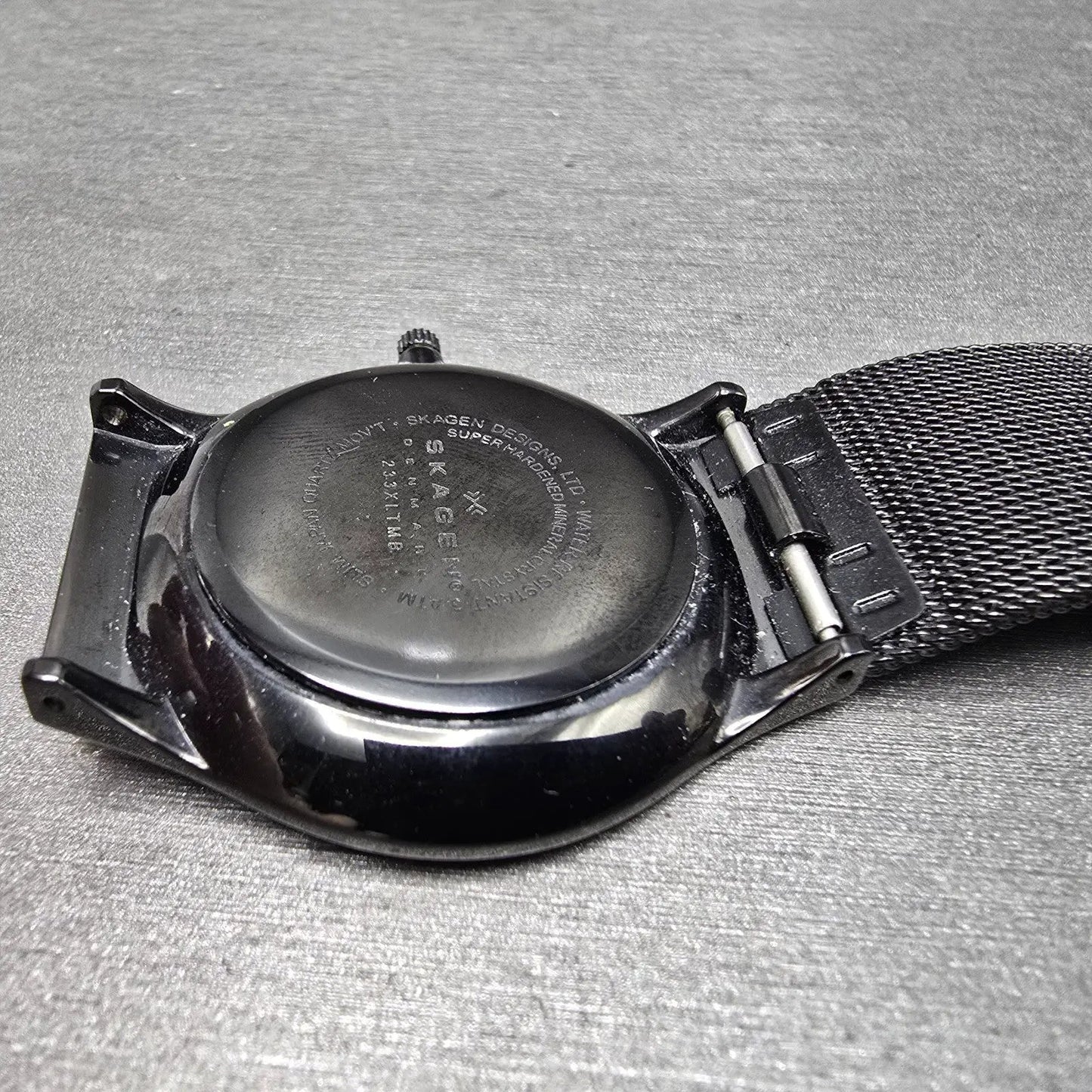 Skagen Denmark Watch Men 37mm Black Dial Titanium Date Round 233XLTMB New Batt J10