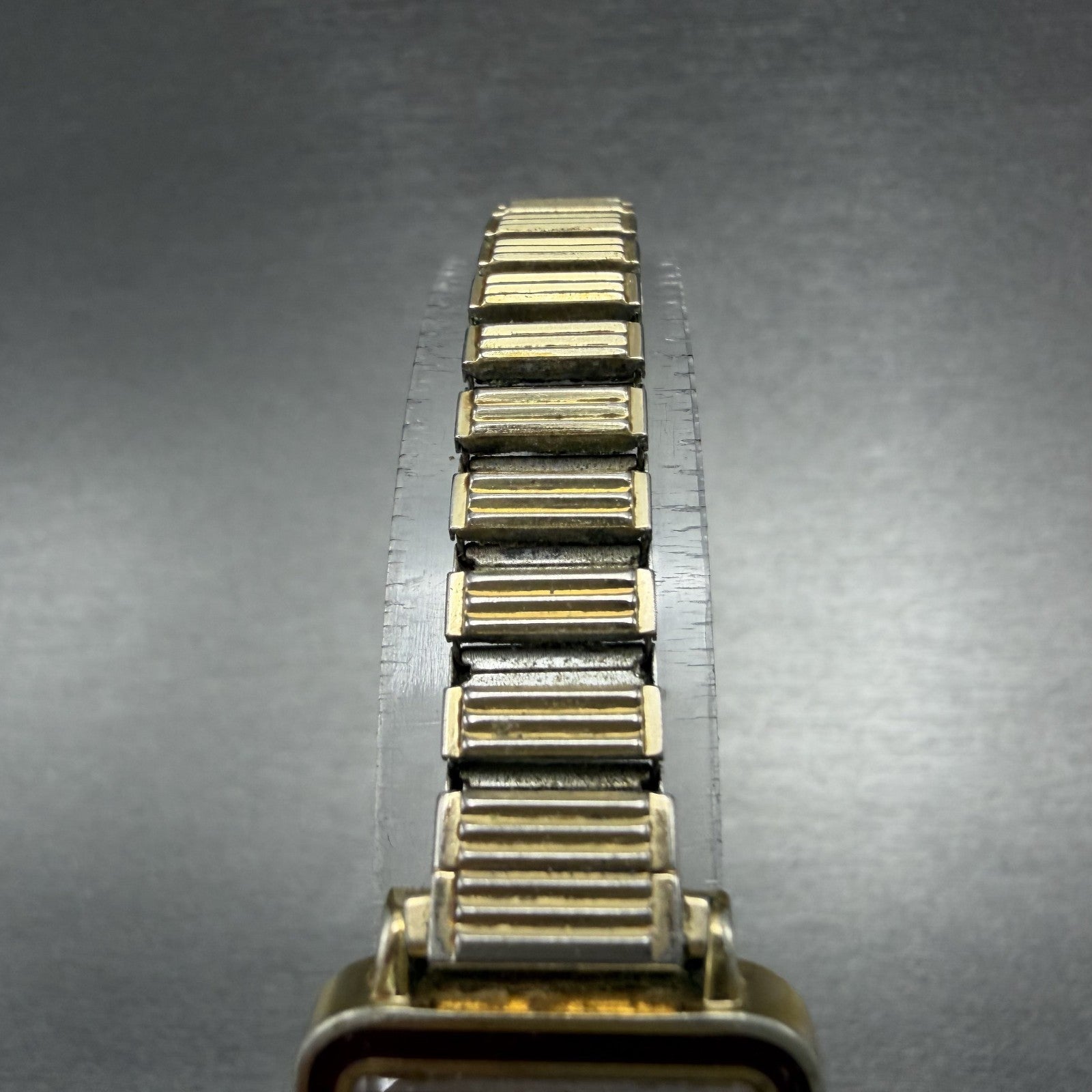 Seiko Tank Watch Women 20mm Rose Dial Gold Tone Rectangle 2320-581A New Battery4