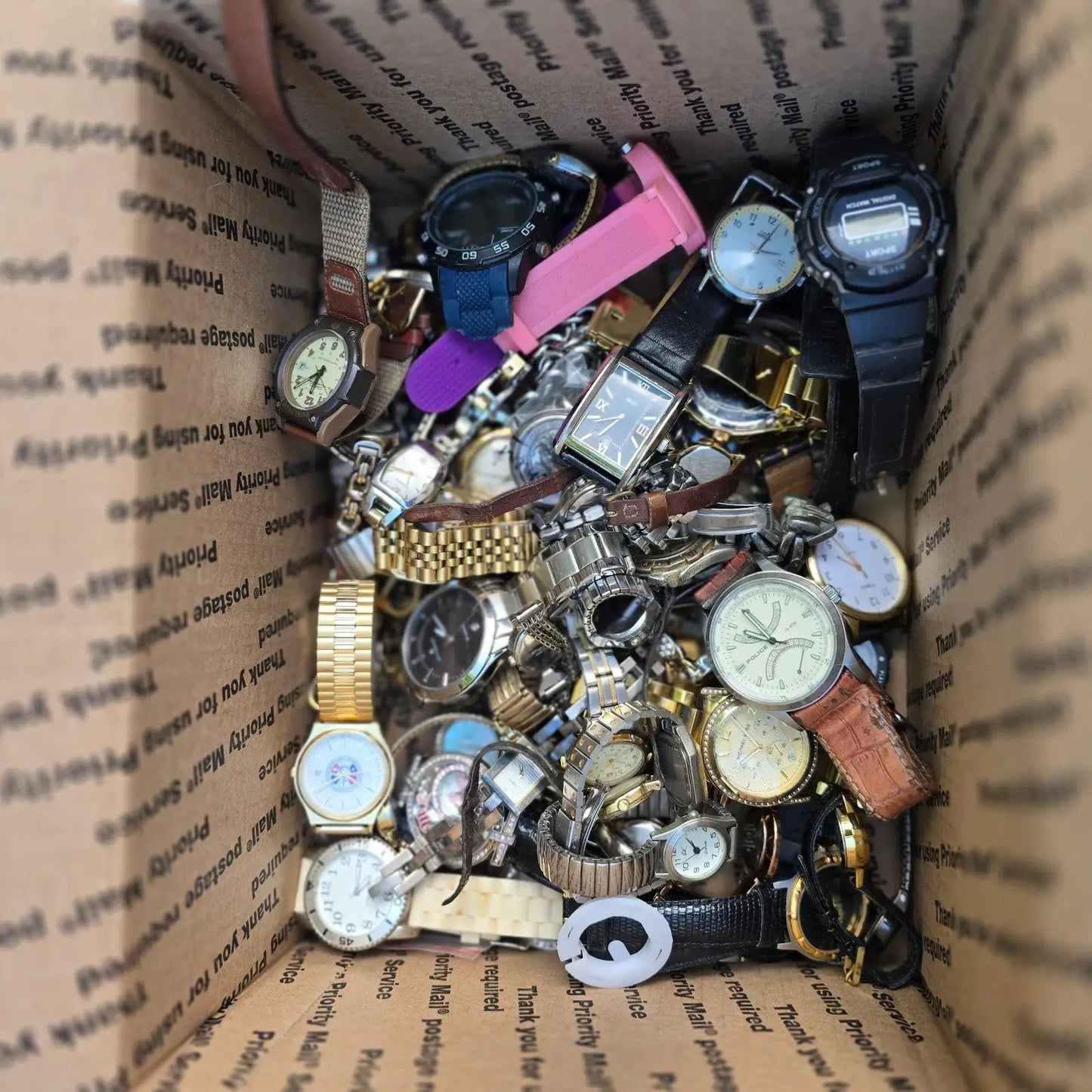 Watch Lot Men Women Casio Timex Michael Kors Wenger 15.6 LB VTG Modern PARTS5