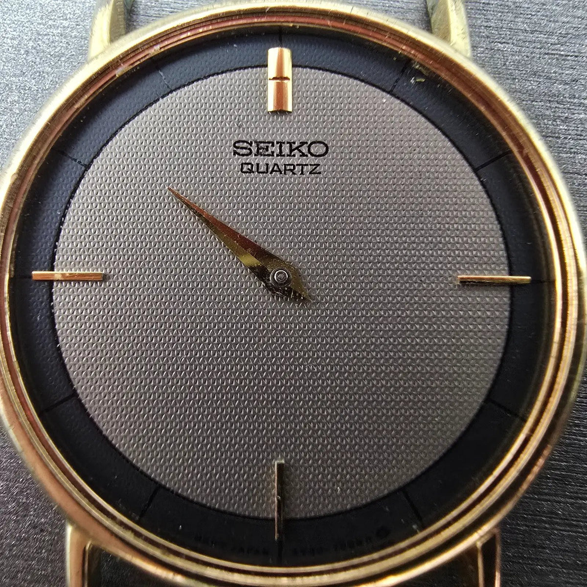 Seiko Watch Men 31mm Gray Dial Gold Tone Round 5Y30-7009 VTG PARTS2