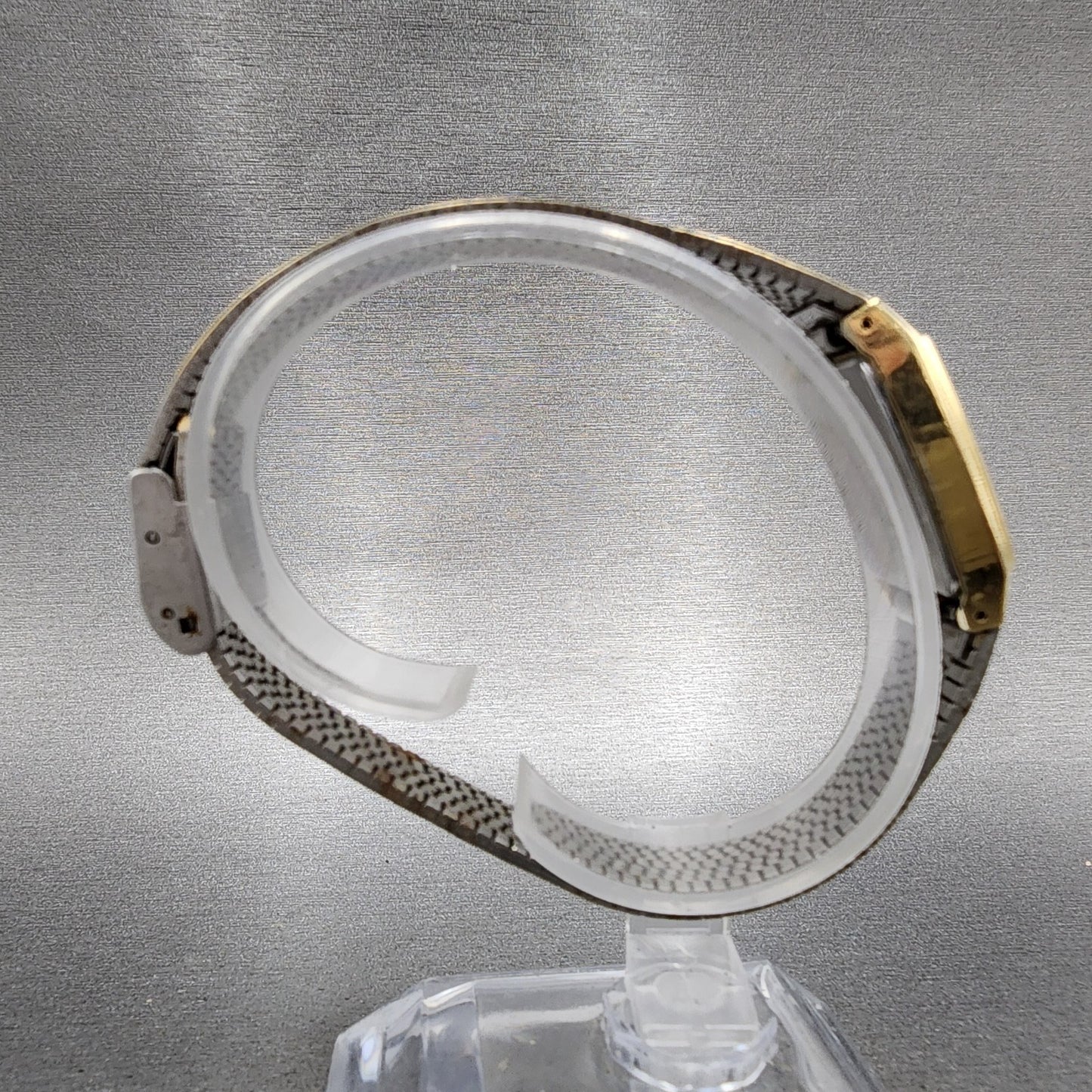 Seiko Watch Women 19mm Champagne Dial Gold Tone Rectangle 8Y215020 New Batt B128