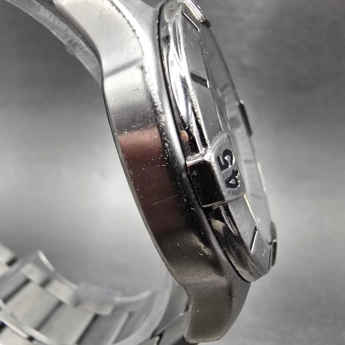 Citizen Eco-Drive Dive Watch Men 41mm Chronograph Silver Dial Titanium Runs JP3