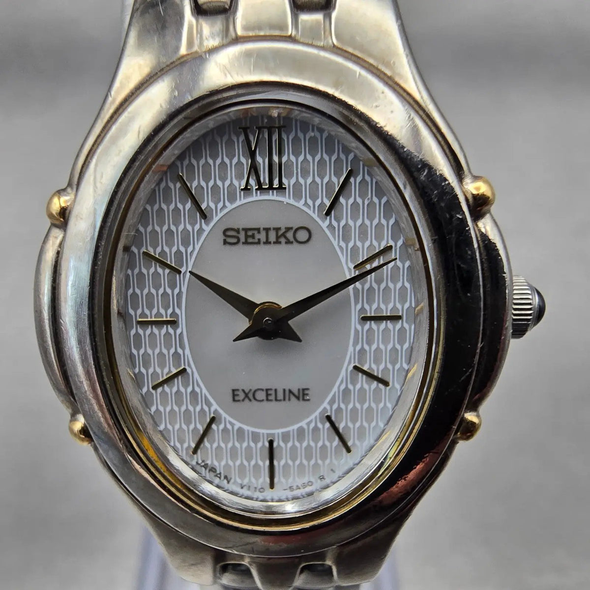 Seiko Exceline Solar Watch Women 22mm MOP Dial Silver Tone Oval V110-5A40 Works1