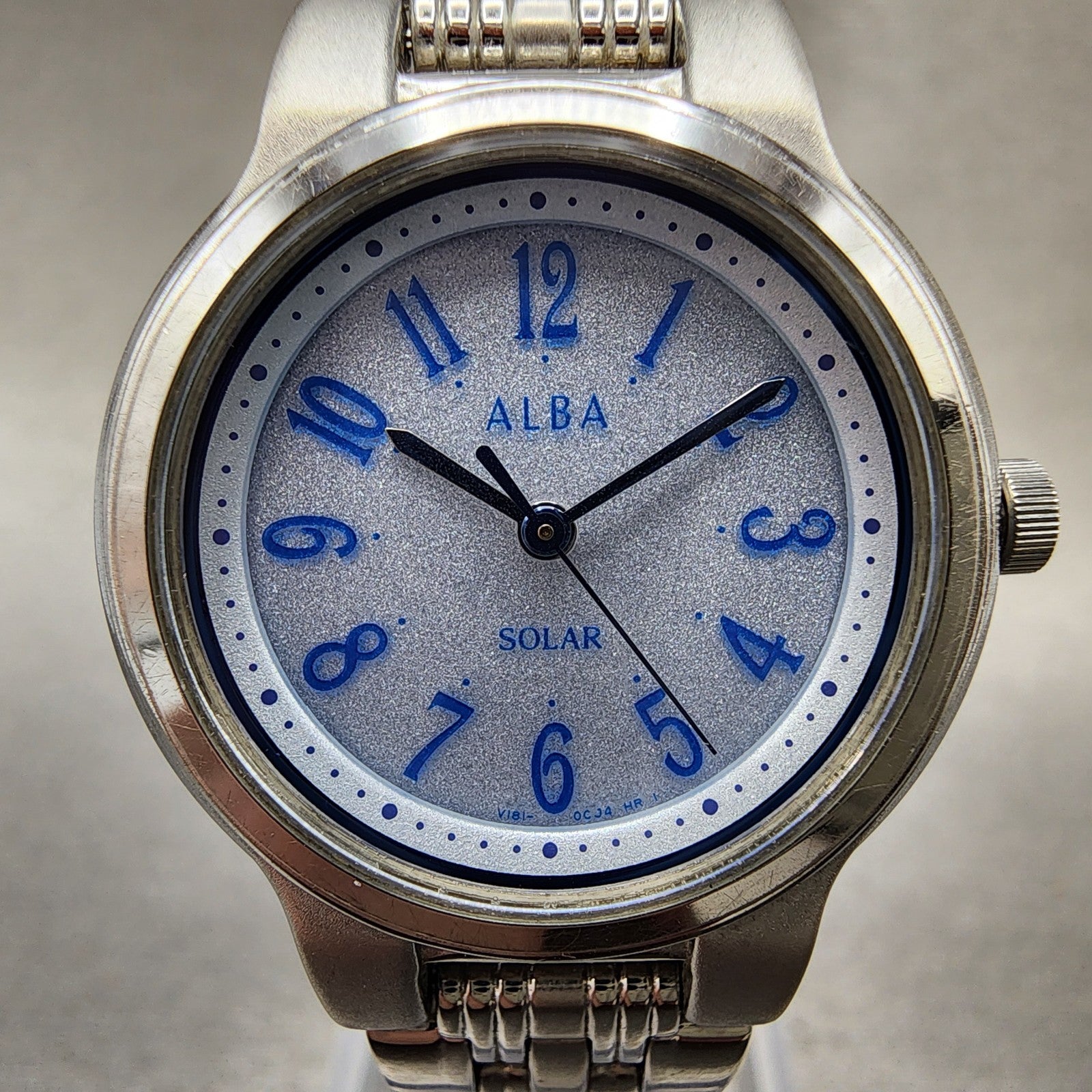 Seiko ALBA Solar Watch Women 27mm Silver Dial Silver Tone Round V1810AL0 Runs1