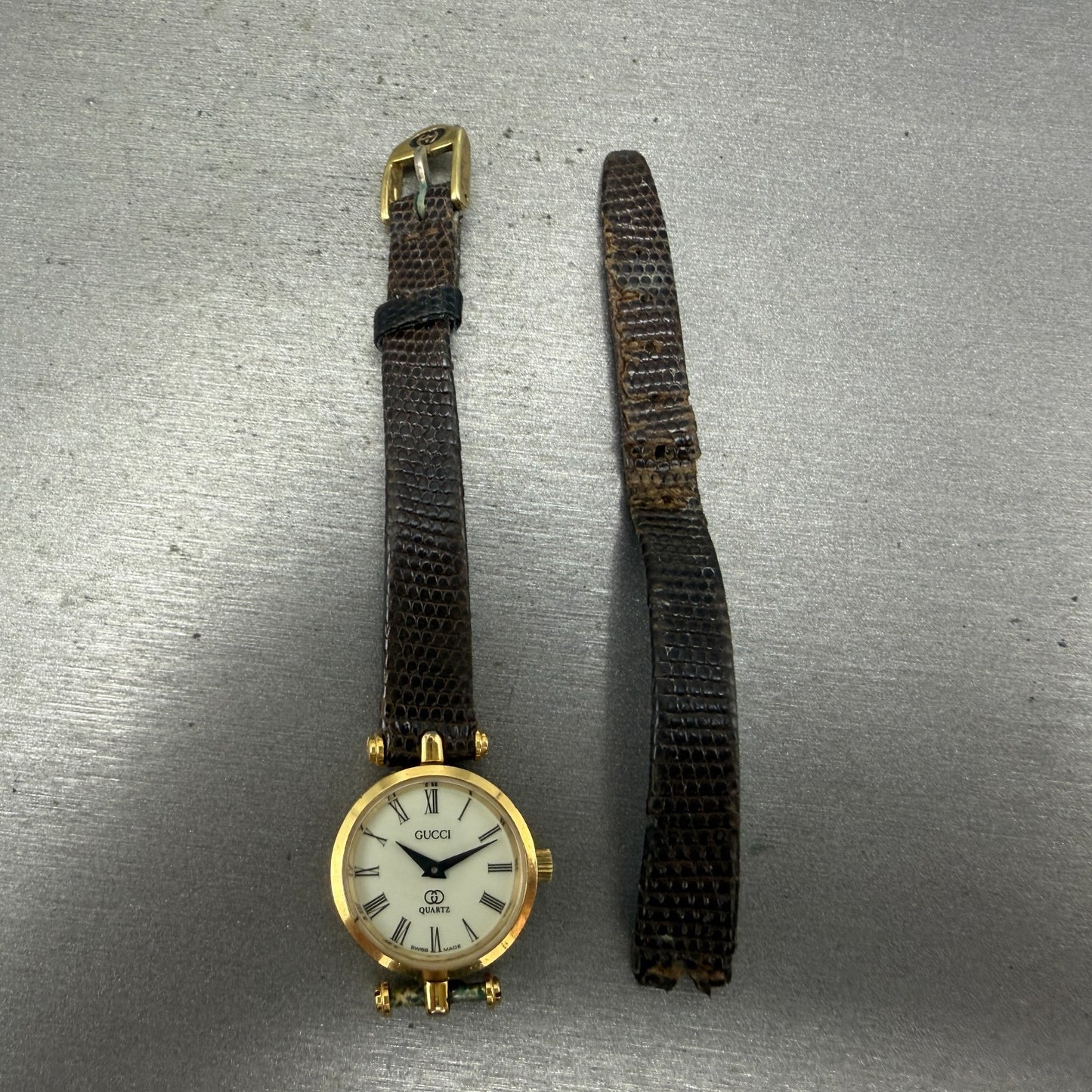Gucci 2000L Watch Women 21mm Cream Dial Gold Plated Round New Battery KLQ0