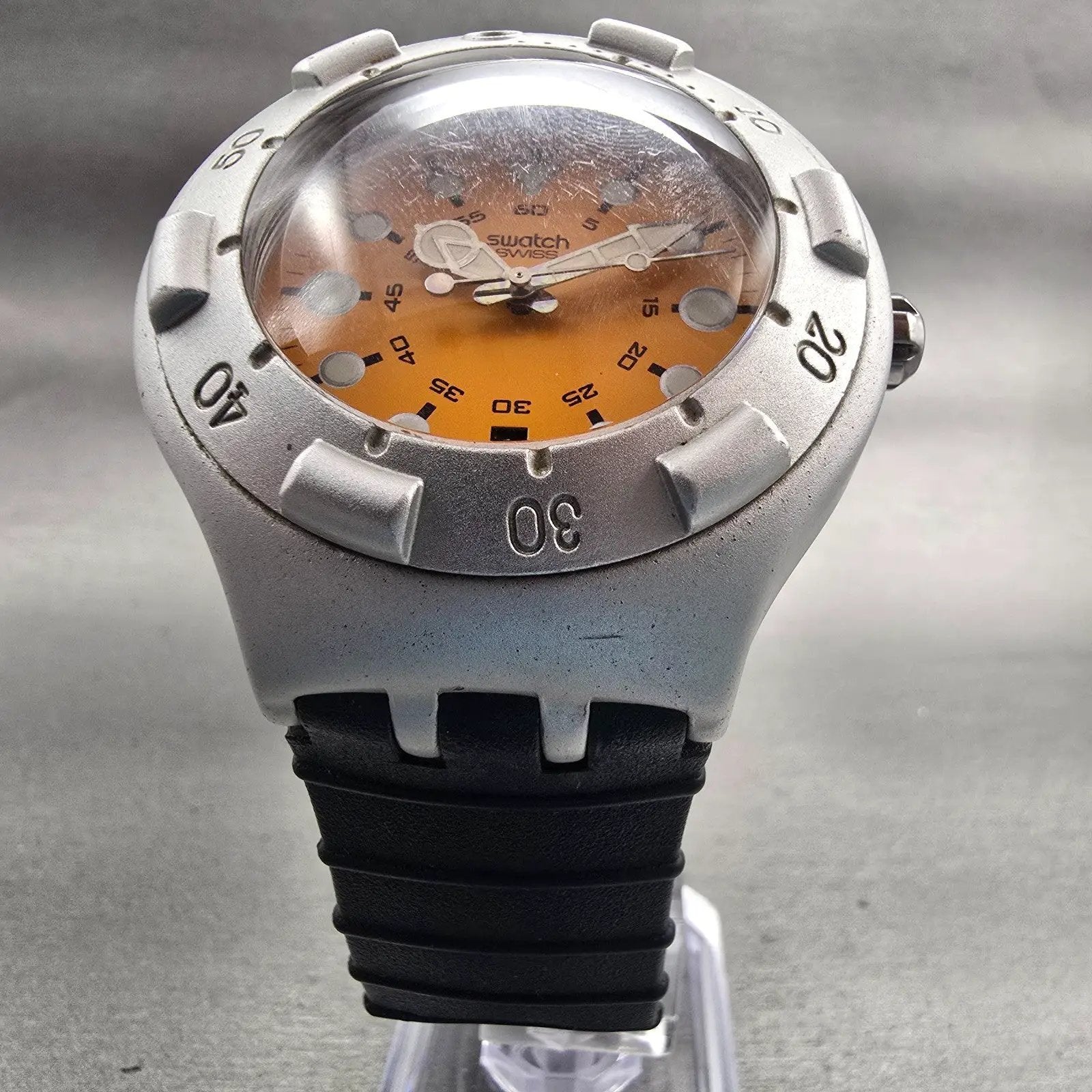 Swatch Irony Scuba 200 TOUTATIS Watch Men 43mm Orange Dial YDS4002 New Battery5