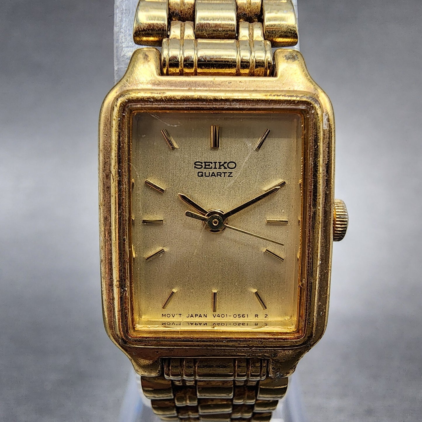 Seiko Tank Watch Women 17mm Gold Dial Gold Tone Rectangle V4015129 New Battery1