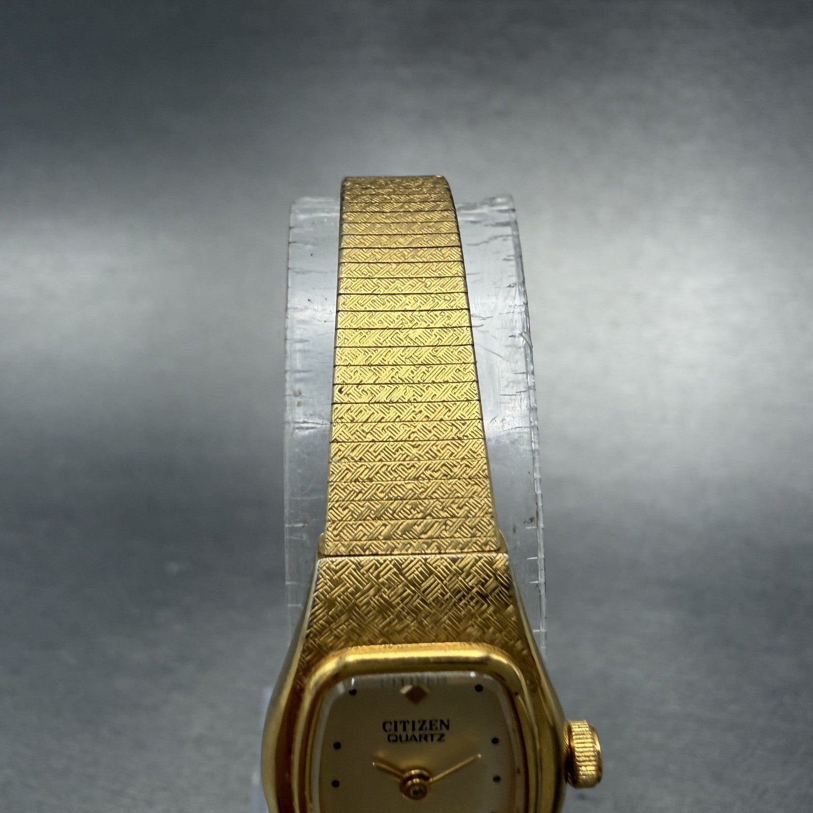 Citizen CQ Watch Women 17mm Champagne Dial Gold Tone 3220-324099 New Battery4