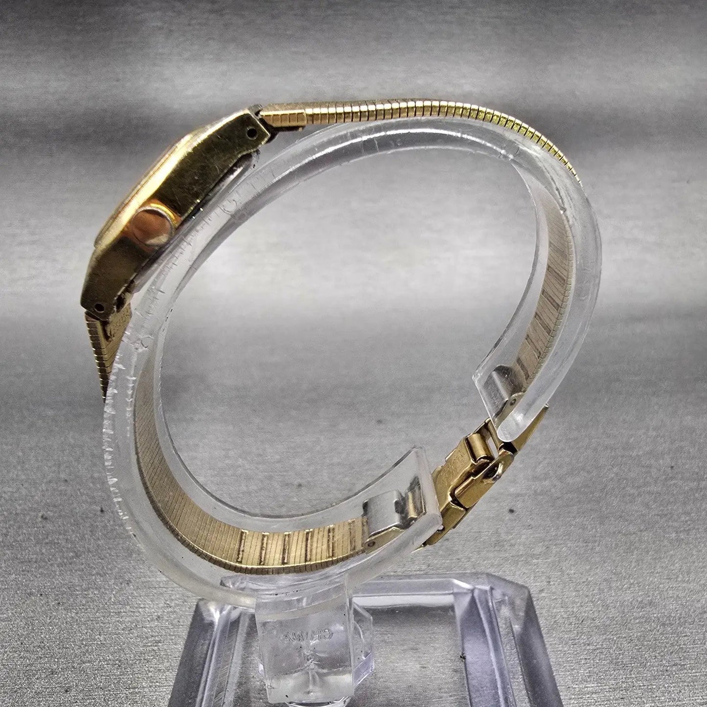 Seiko Watch Women 17mm Gold Dial Gold Tone Oval 2B31-5039 New Battery Vintage6