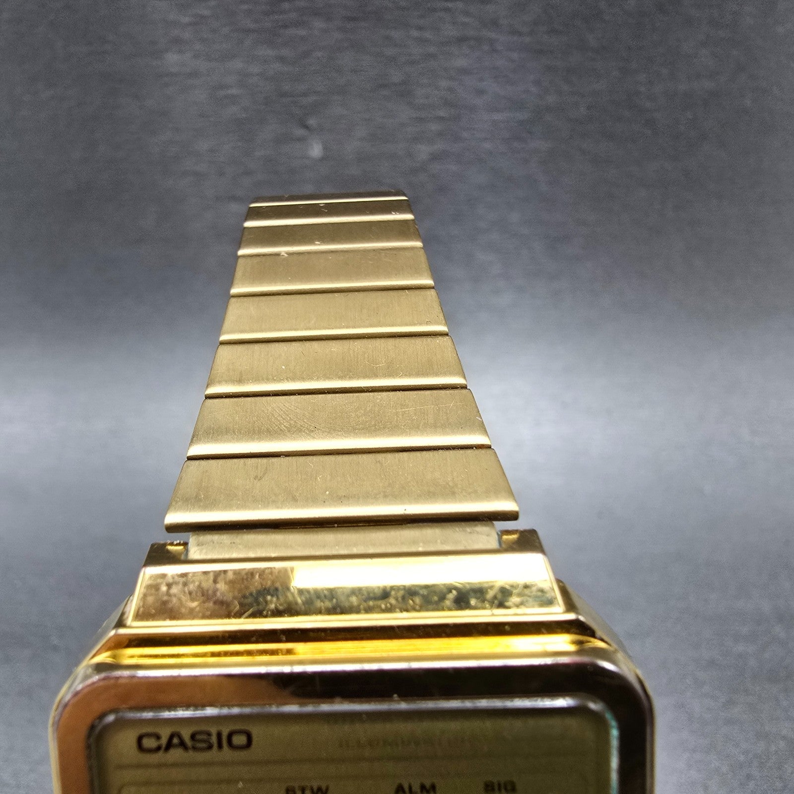 Casio A120WE Watch Men 33mm Gold Dial Gold Tone Alarm Chronograph New Battery4