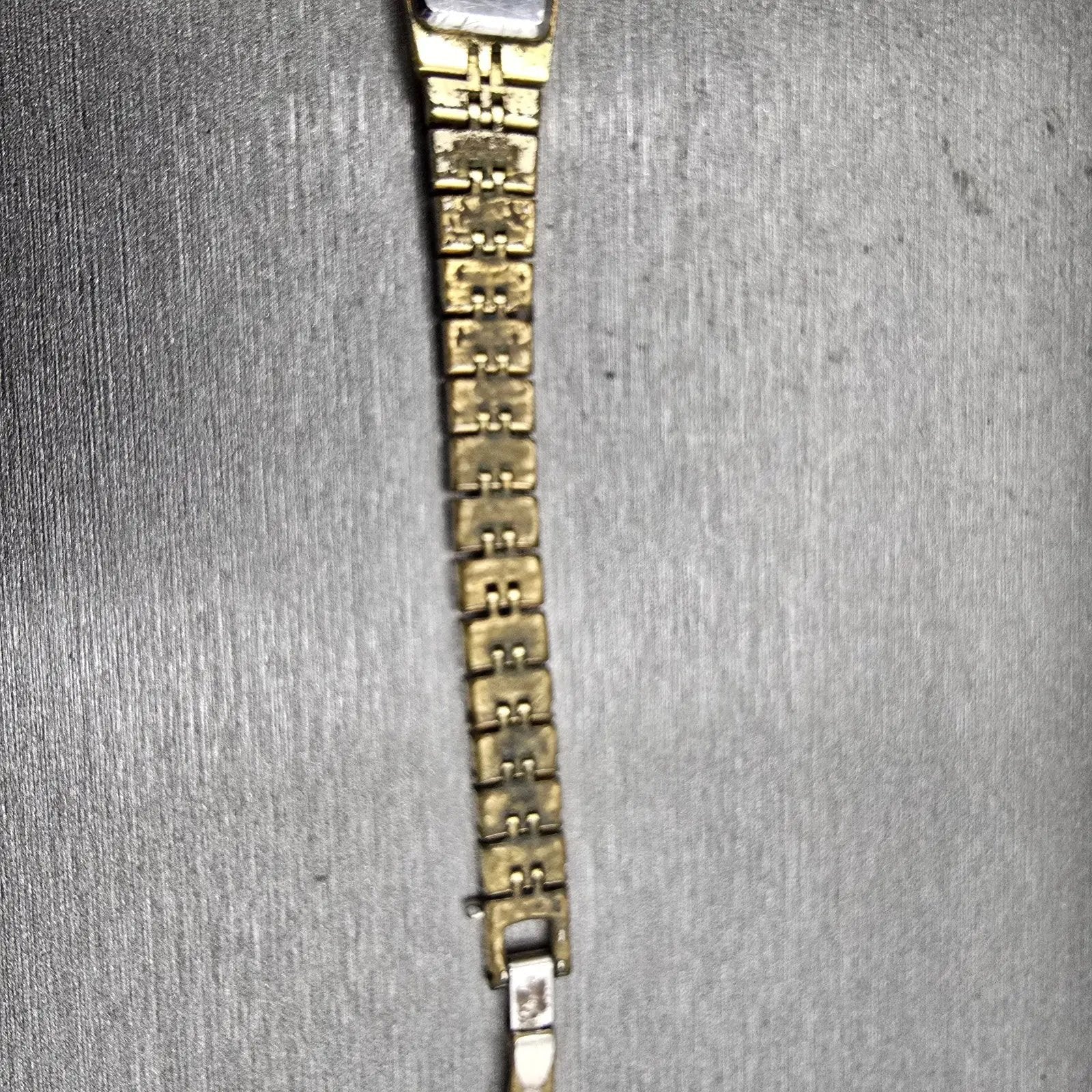Seiko Watch Women 12mm Gold Dial Gold Tone Rectangle 2E20-5550 New Battery VTG12