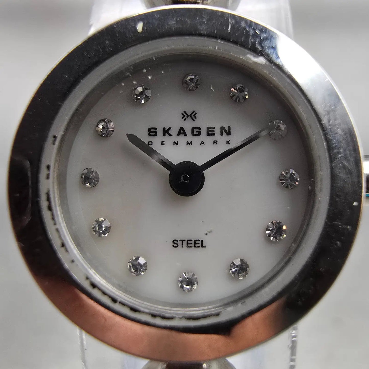 Skagen Watch Women 18mm MOP Dial Silver Tone Round 107SXXXS New Battery1
