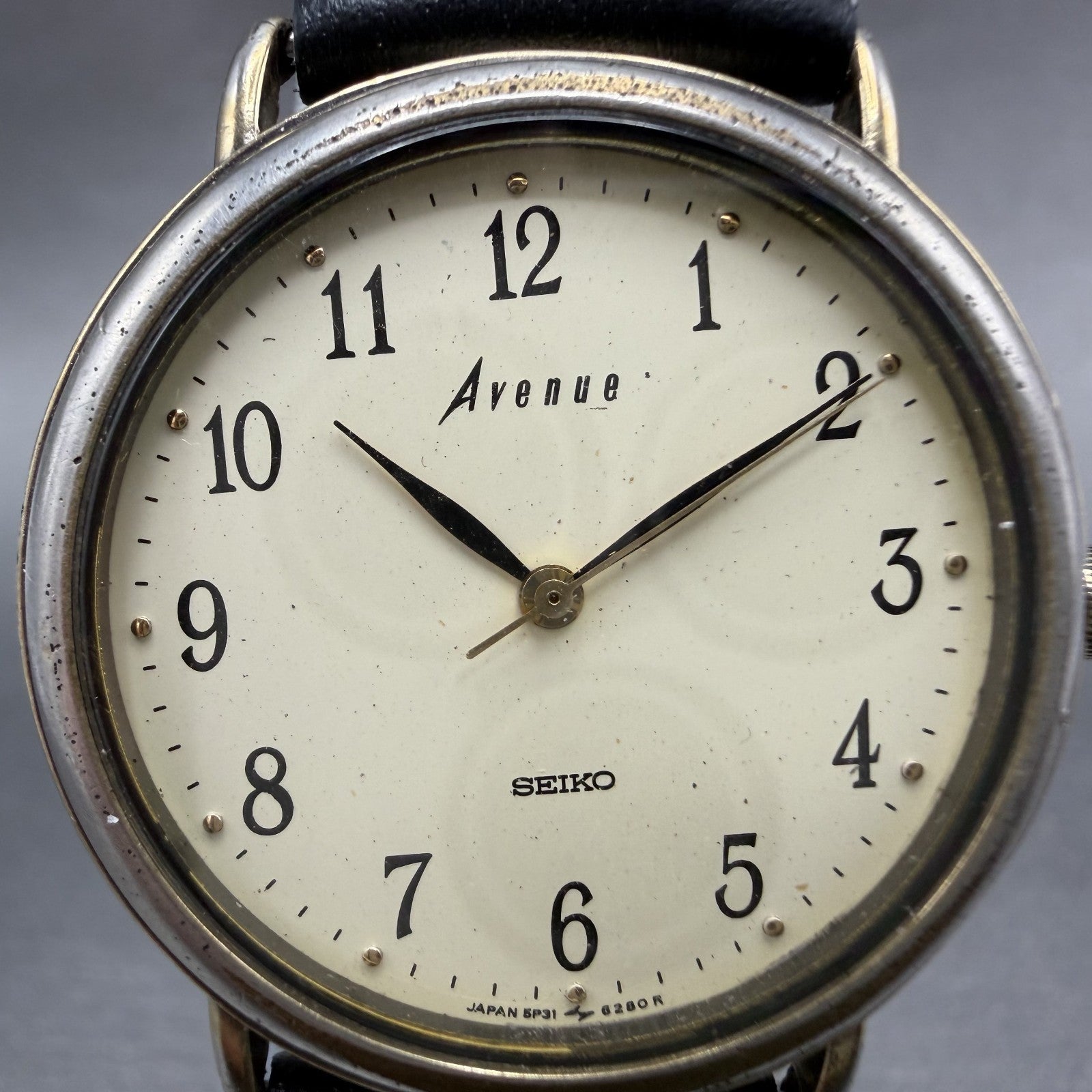 Seiko Avenue Watch Men 31mm Champagne Dial Gold Tone Round 5P31-6220 NewBat READ1
