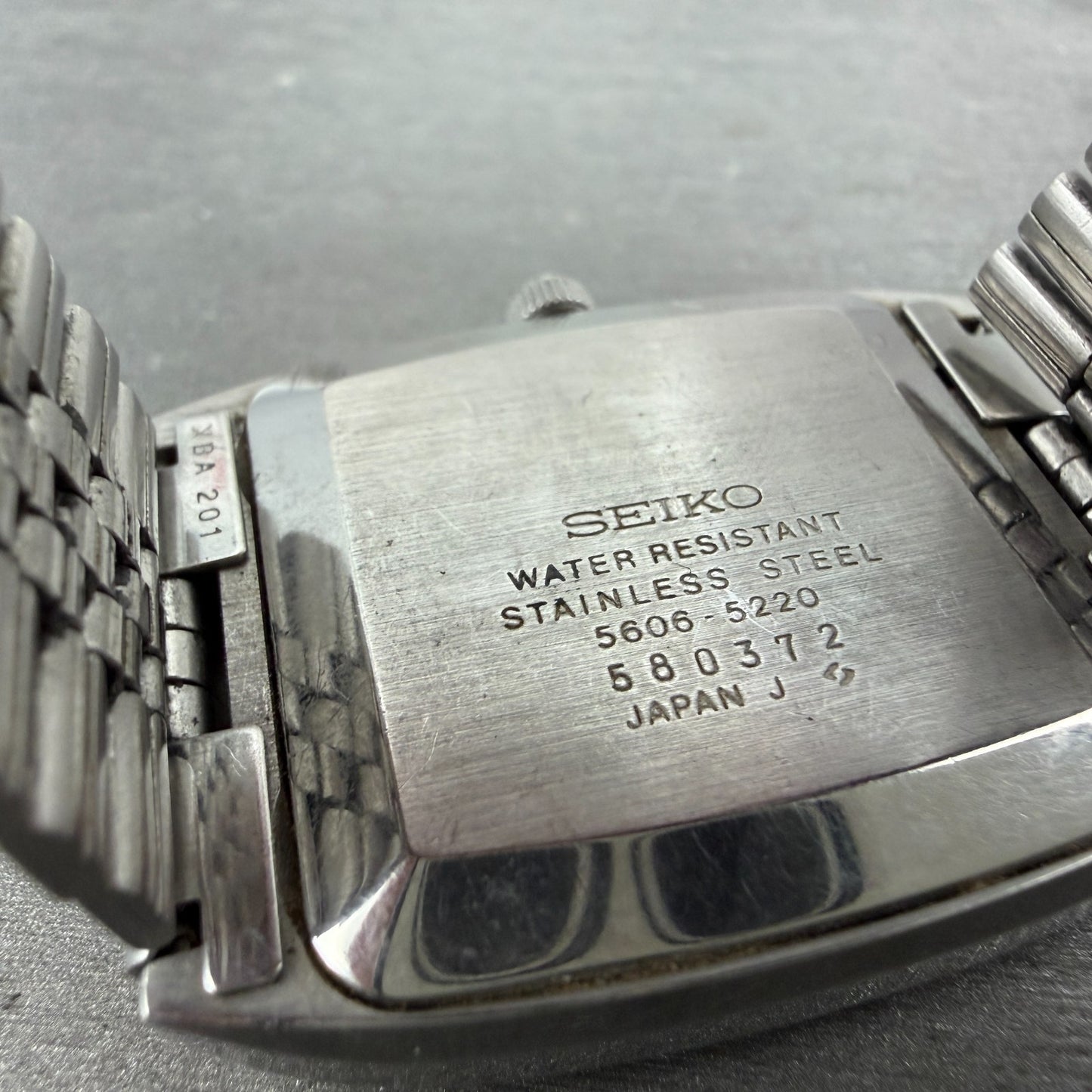 Seiko Lord Matic Watch Men 33mm Silver Dial Steel Daydate READ! 5606-5220 Runs9