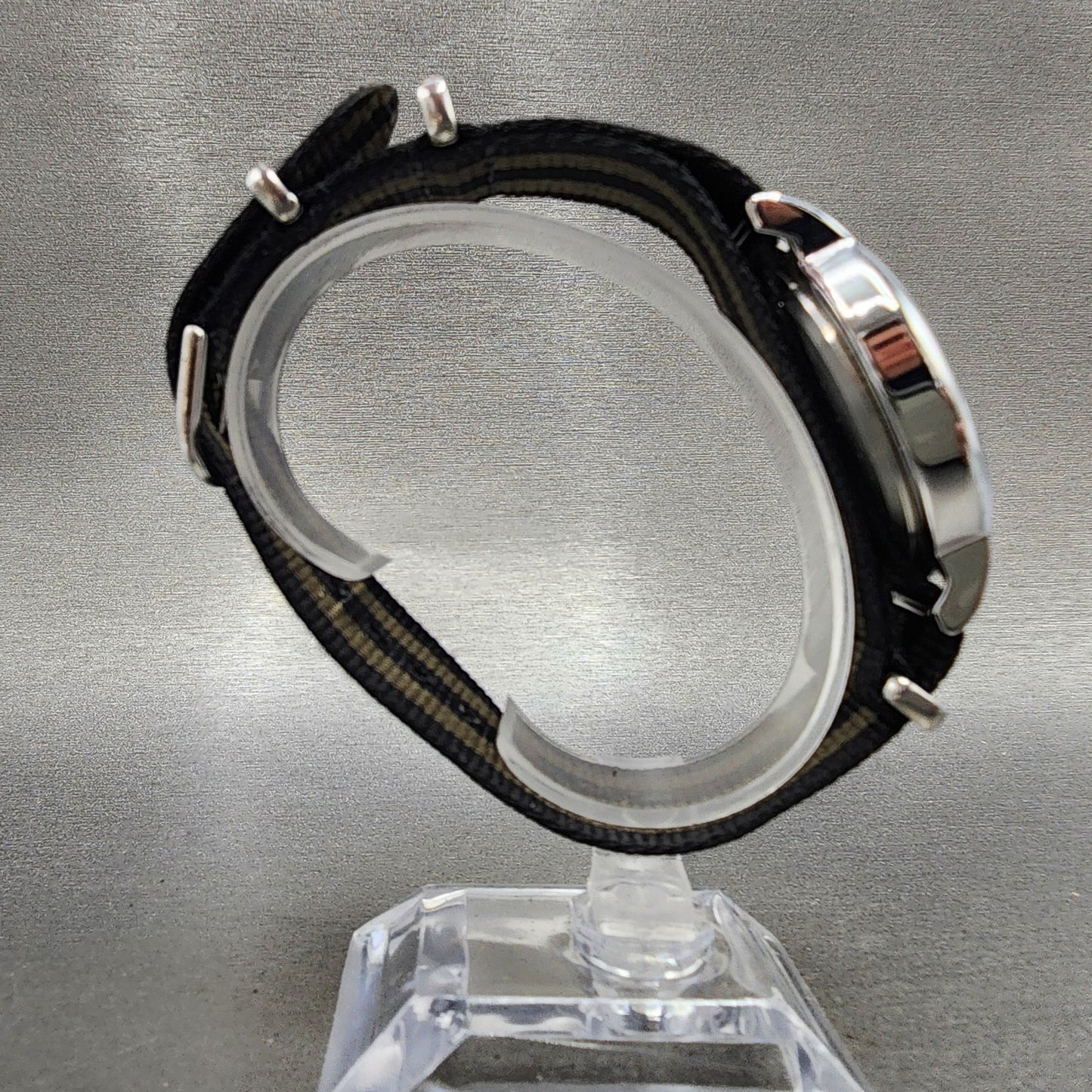 Timex Weekender Watch Men 38mm Cream Dial Silver Tone Indiglo New Battery8