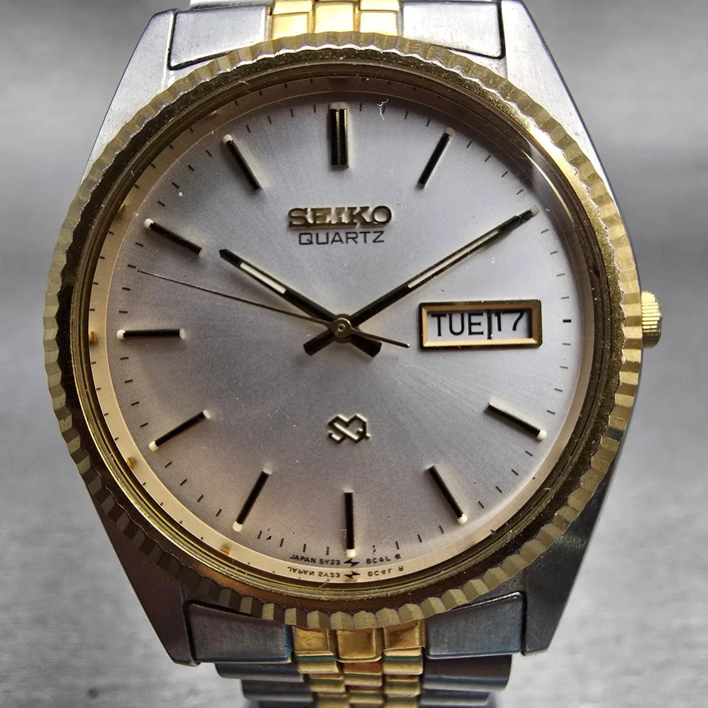 Seiko President Watch Men 35mm Silver Dial Two Tone Daydate 5Y23-8A69 New Batt1