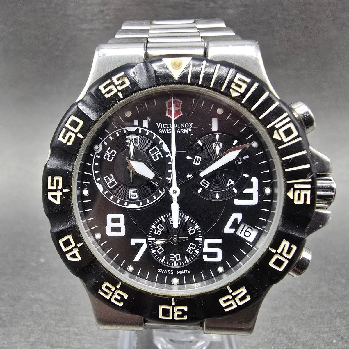 Victorinox Swiss Army Summit XLT Chrono Watch Men 41mm Black Dial steel Date0