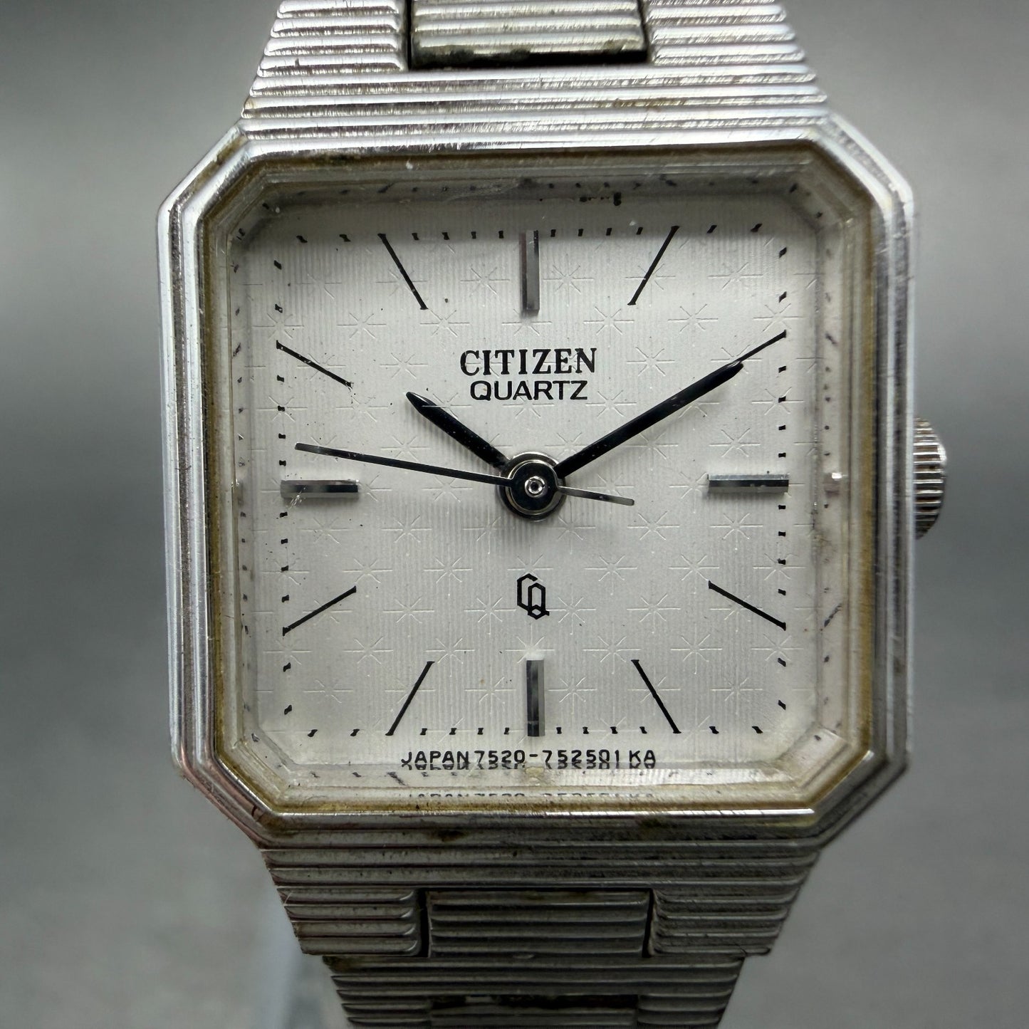 Citizen CQ Watch Women 17mm White Dial Silver Tone Rectangle 4-751922 New Batt1