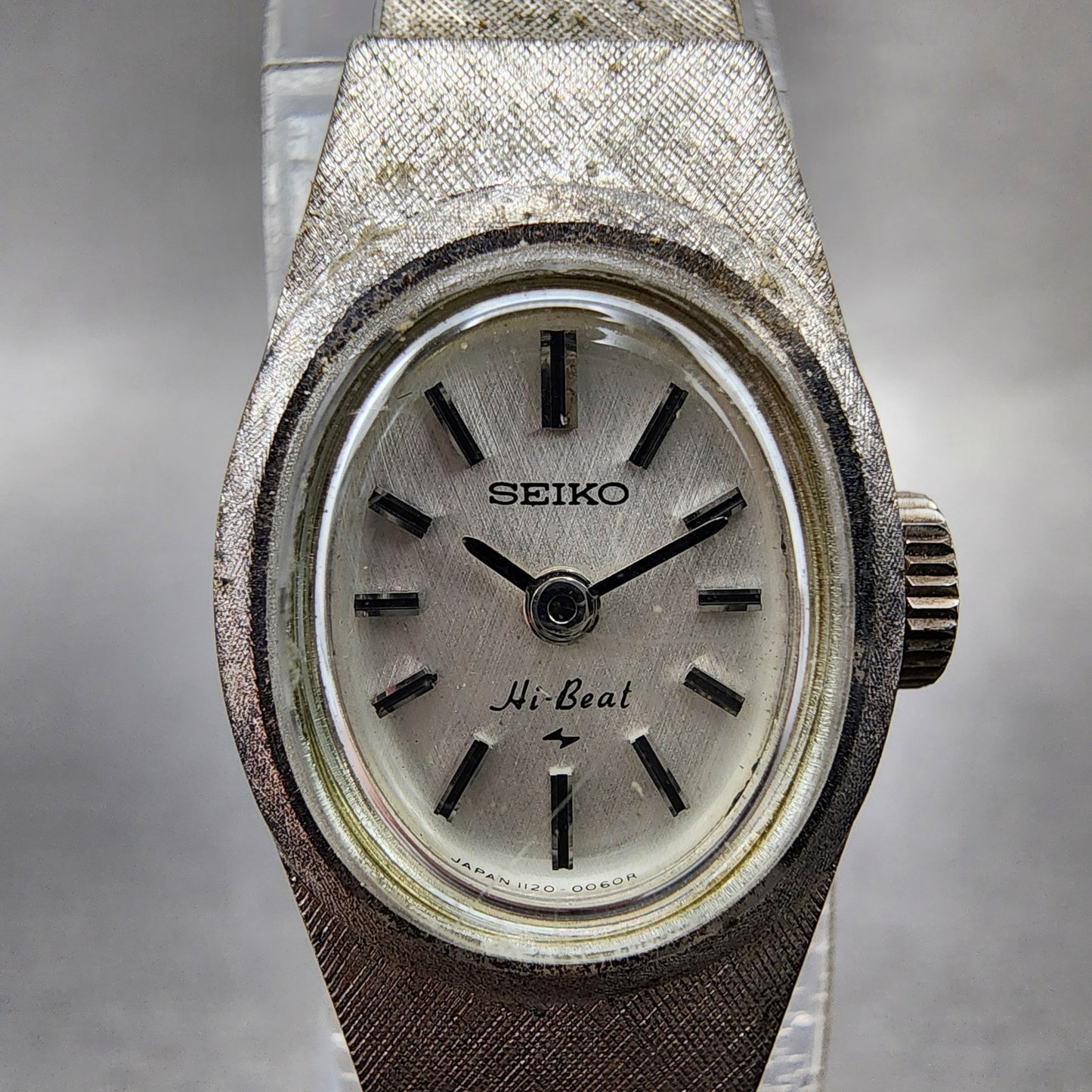 Seiko Watch Women 15mm Silver Dial Silver Tone Manual Oval 11207000 Runs1
