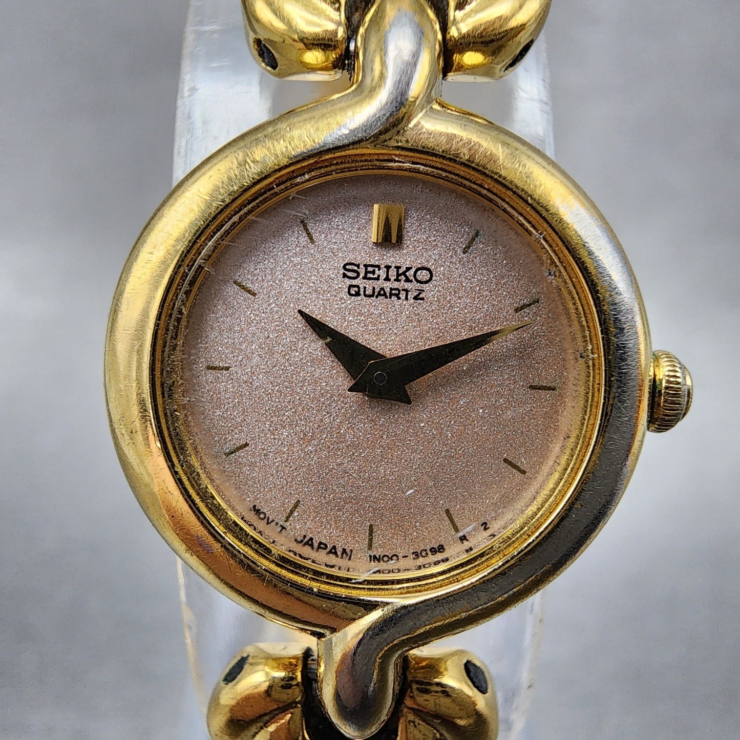 Seiko Watch Women 19mm Silver Dial Gold Tone Round 1n000k59 New Battery1