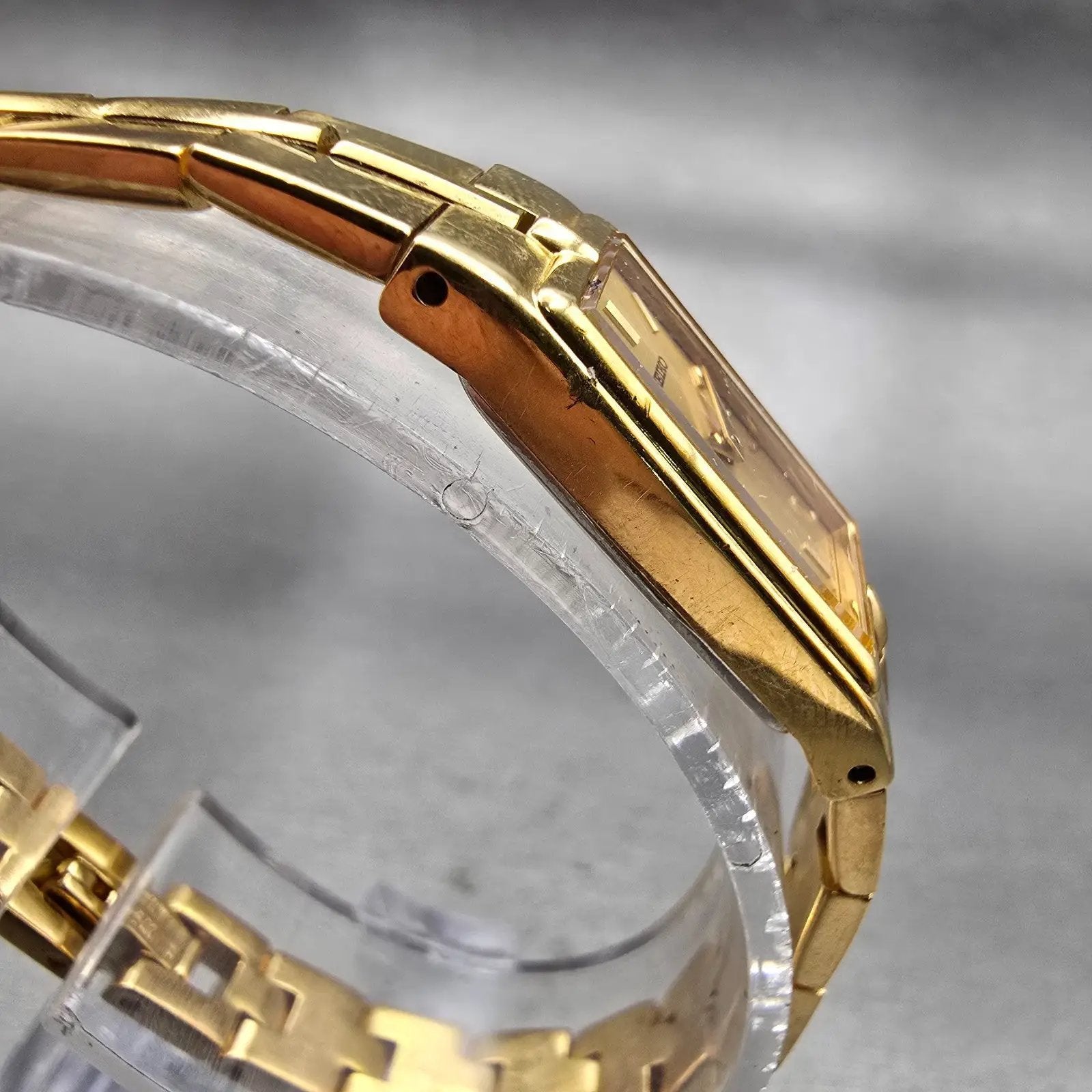 Seiko Watch Women 13mm Gold Dial Gold Tone Rectangle 2E20-7479 New Battery VTG3