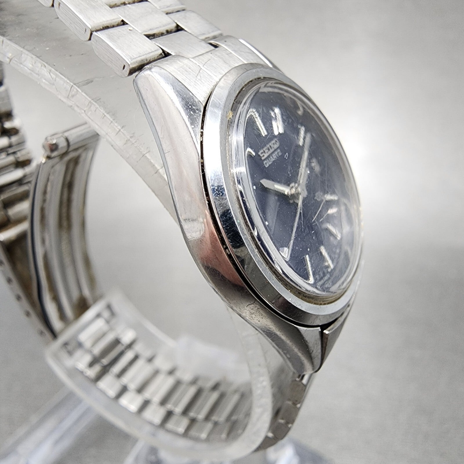 Seiko Watch Women 23mm Blue Dial Silver Tone Date Round 2A220270 New Battery3