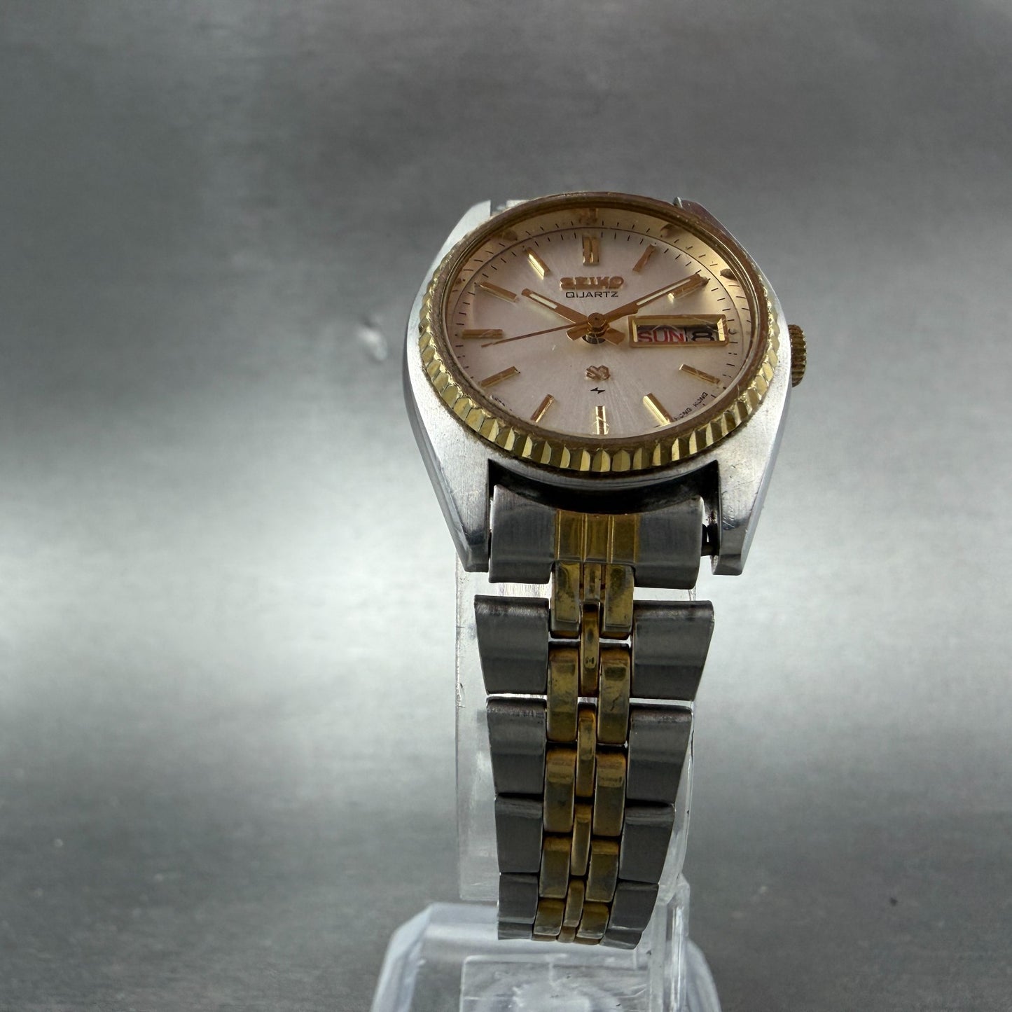 Seiko SQ Watch Women 25mm Silver Dial Two Tone Daydate Round 8523-0059 New BattR5