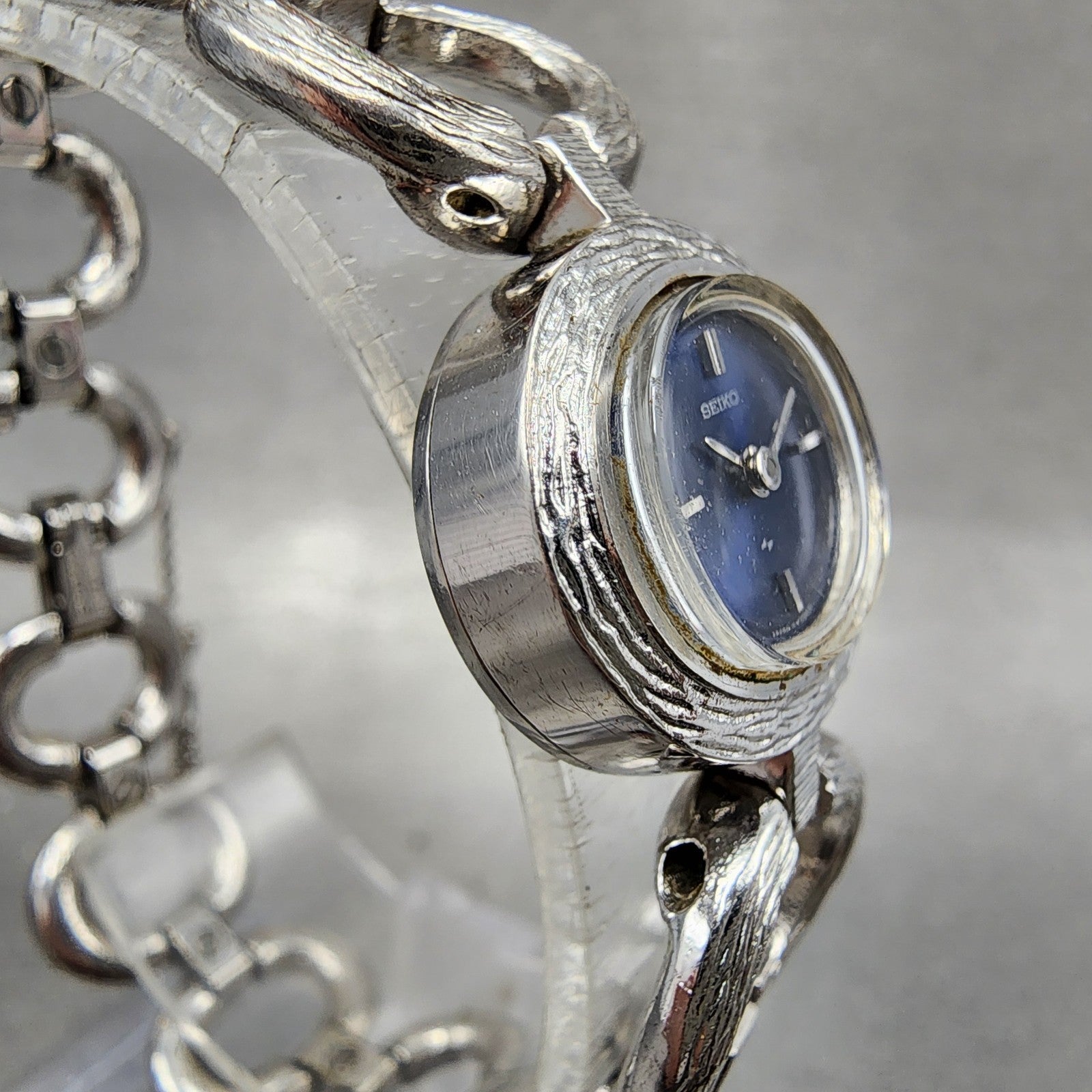 Seiko Watch Women 20mm Blue Dial Silver Tone Oval Manual Wind 117519 Runs3