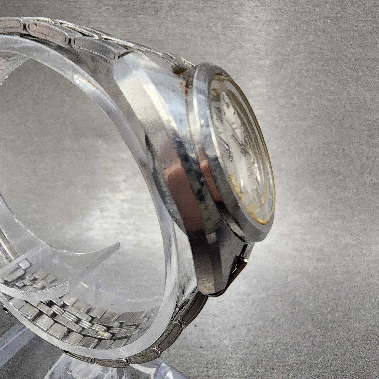 Orient Lausanne Watch Women 25mm Silver Dial Steel Date Round Runs 4133040003