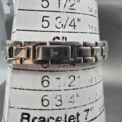 Tissot Tank Watch Women 17mm MOP Dial Stainless Steel Diamond Bangle New Battery10