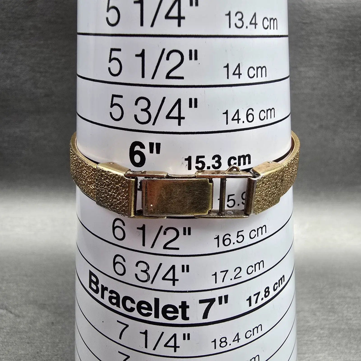 Seiko Watch Women 17mm Gold Dial Gold Tone Oval 1400-7379 New Battery Vintage JP9