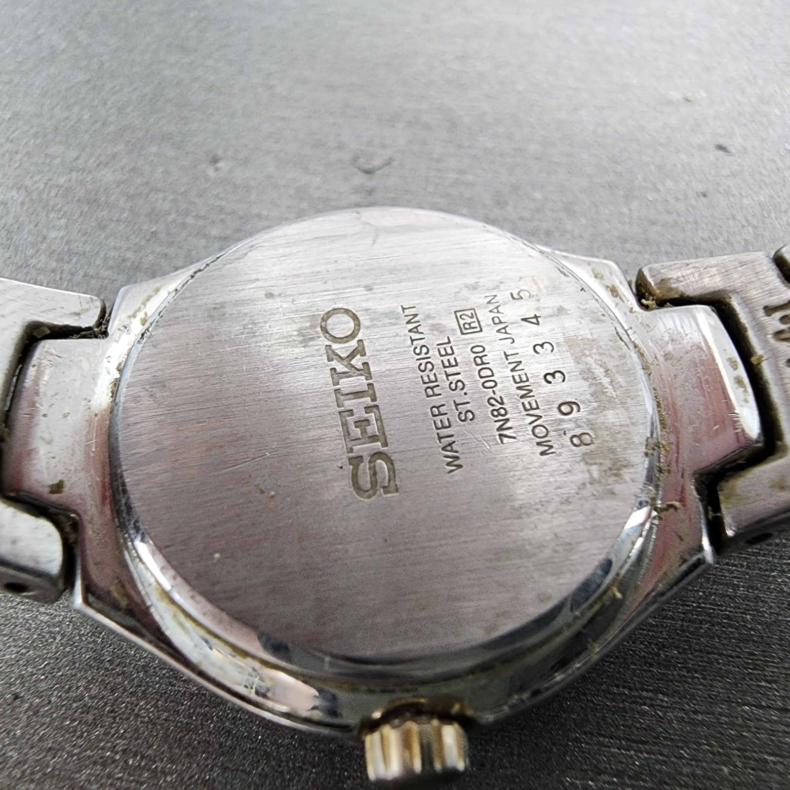 Seiko Watch Women 25mm Purple Dial Two Tone Date Round 7n820DR0 New Battery9