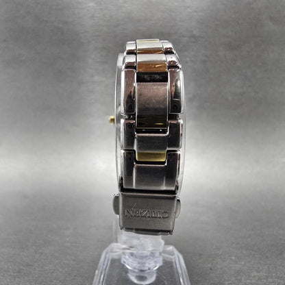 Citizen Eco-Drive Watch Women 26mm MOP Dial Two Tone Date E013-S076412 Runs7