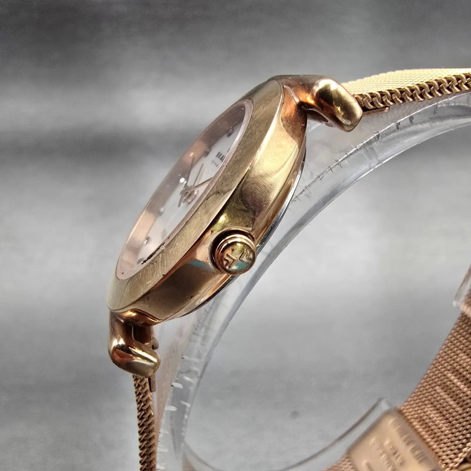 Skagen Denmark Watch Women 25mm MOP Dial Gold Tone Round 107SRRD New Battery2