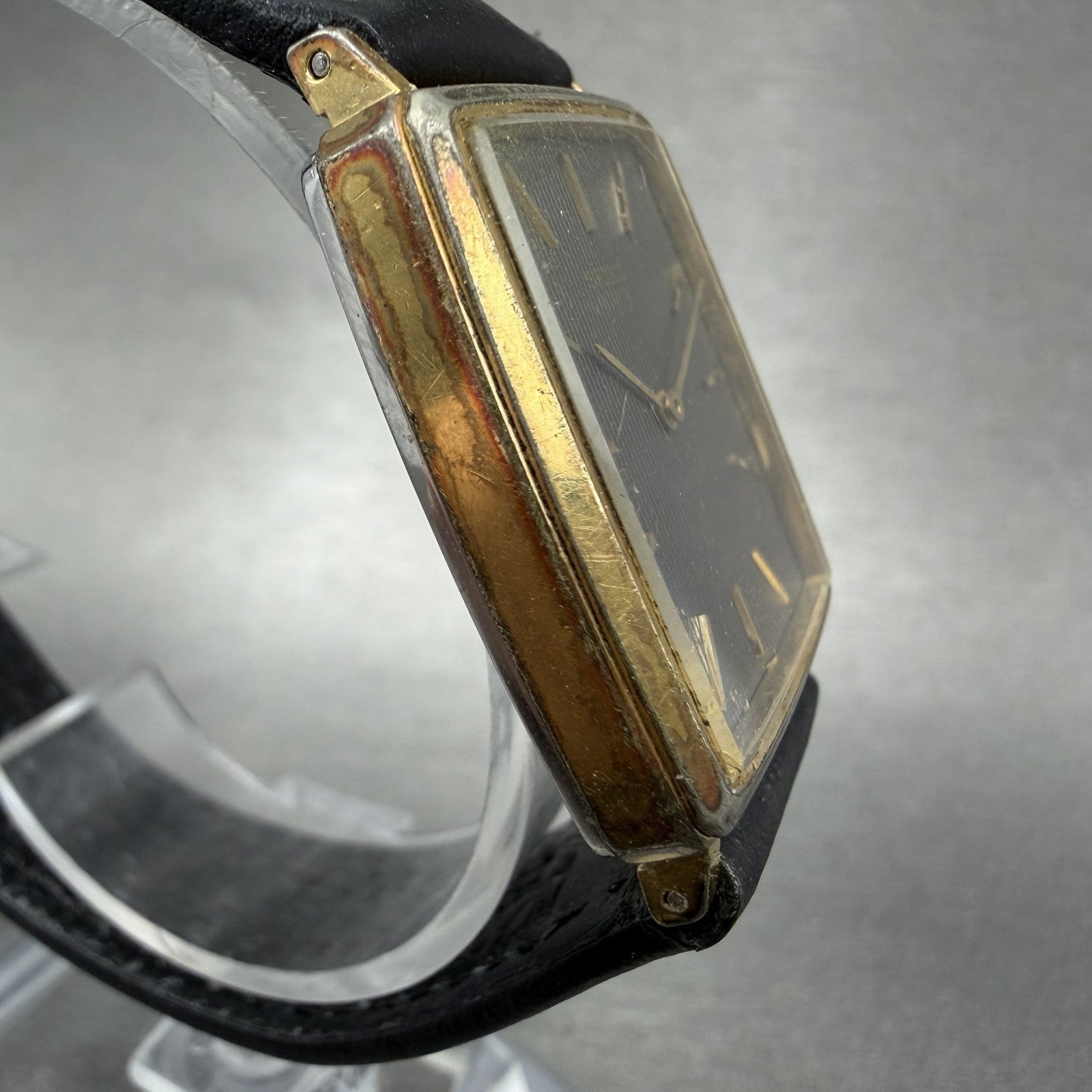 Seiko Tank Watch Men 27mm Black Dial Gold Tone Rectangle 2620-5370 New Battery3
