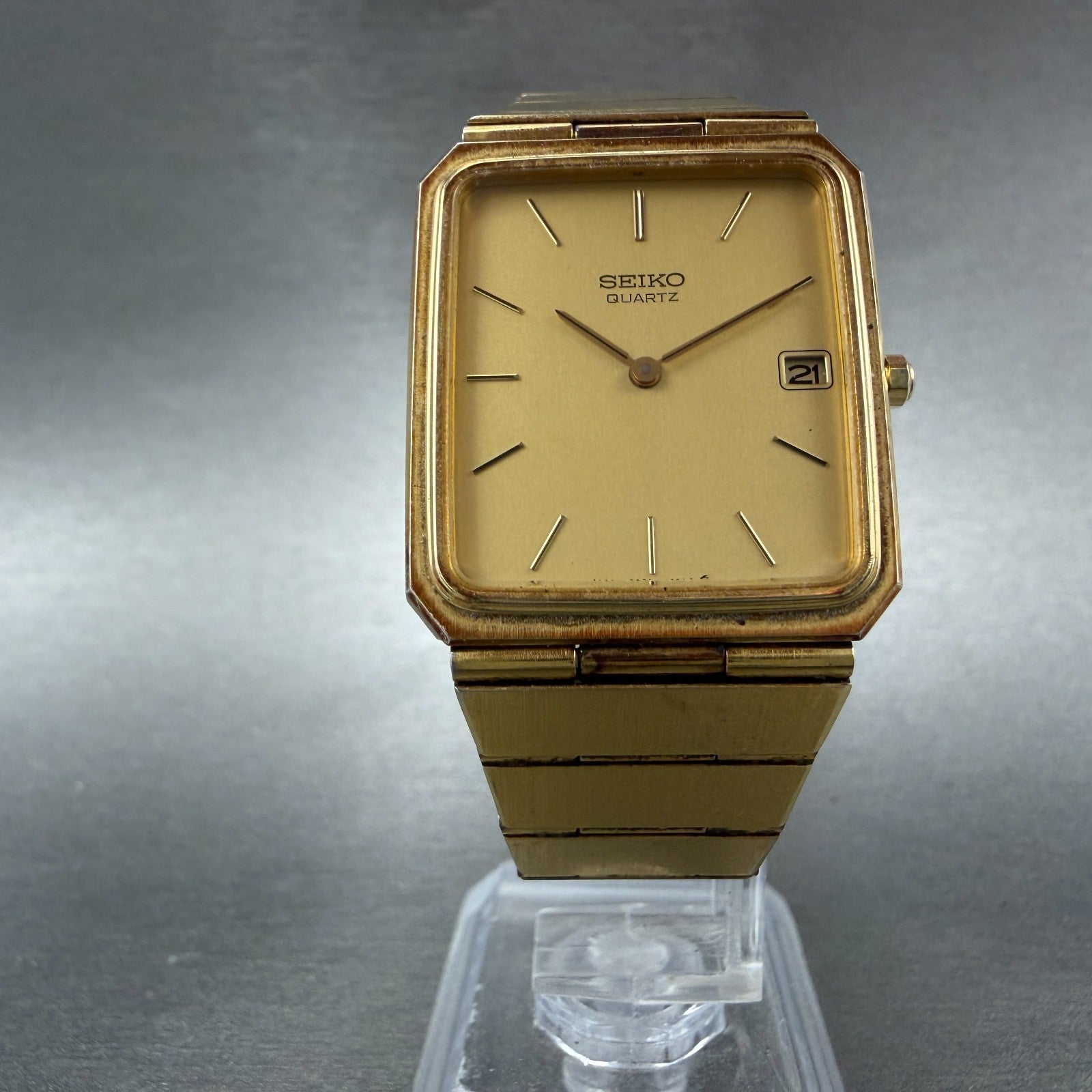 Seiko Tank Watch Men 28mm Champagne Dial Gold Tone Date 9029-5009 New Battery5