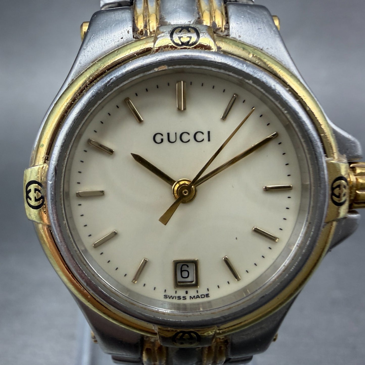 Gucci 9040L Watch Women 26mm Cream Dial Two Tone Date Round New Battery1