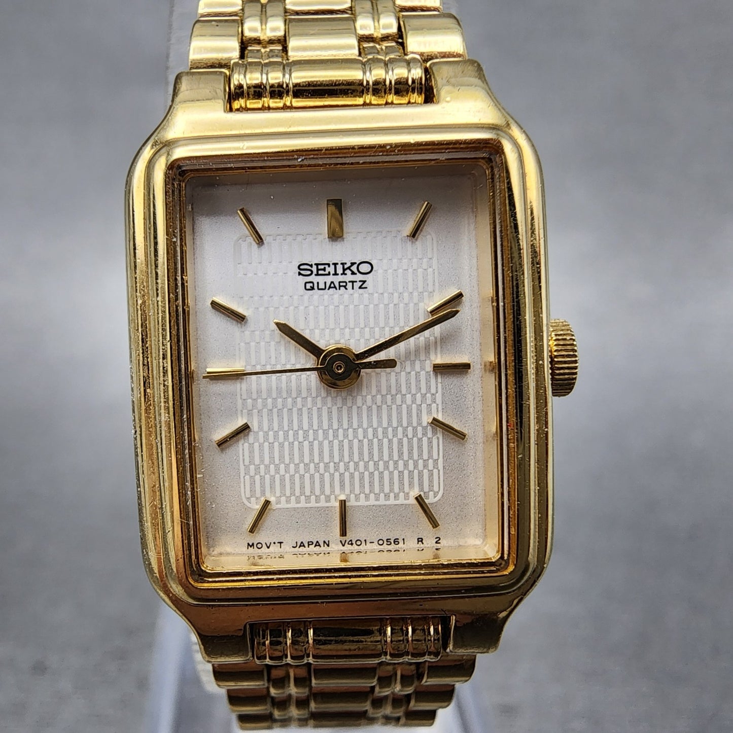 Seiko Tank Watch Women 18mm White Dial Gold Tone Rectangle V4015129 New Battery1